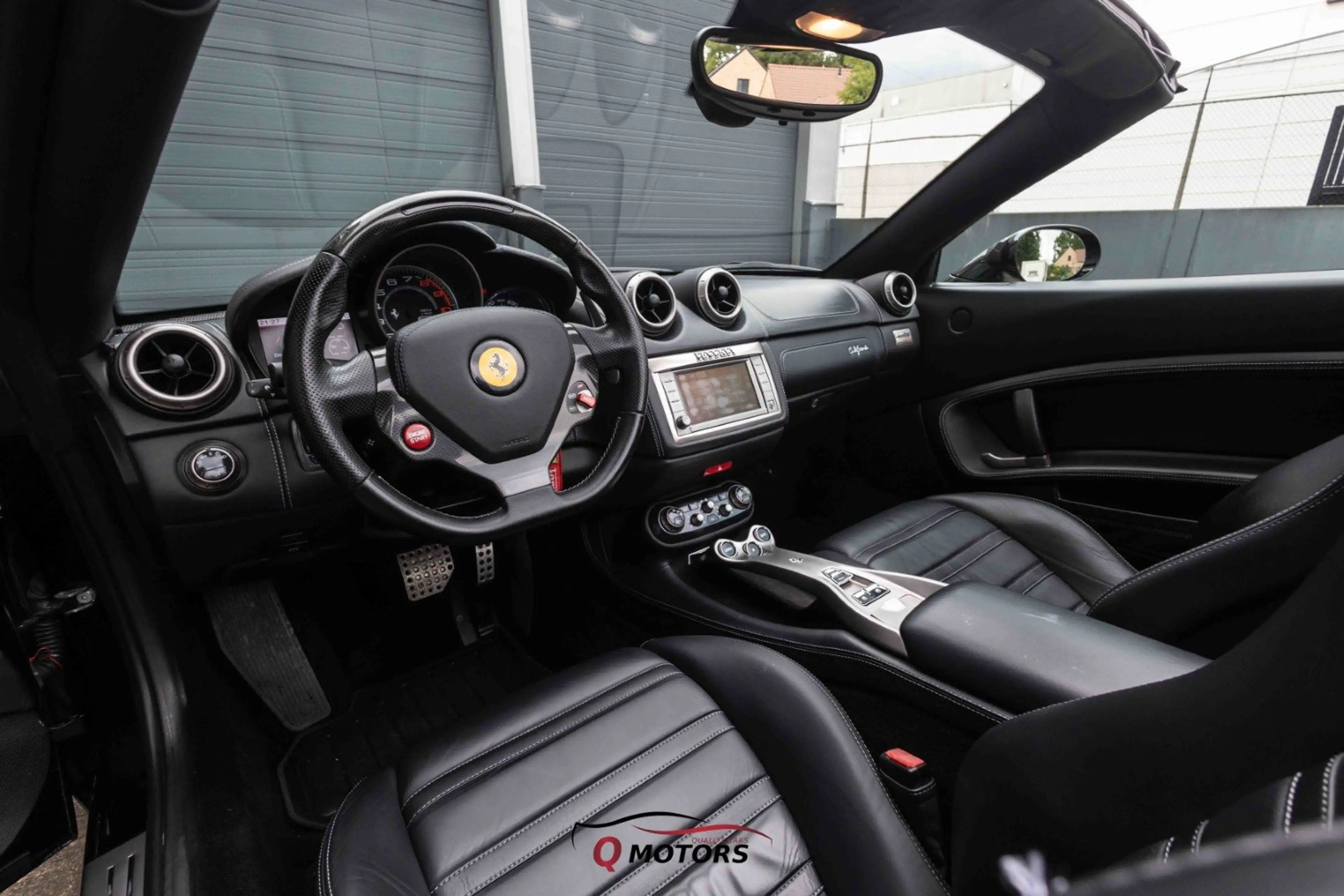 Ferrari California 4.3i V8 — photo 12
