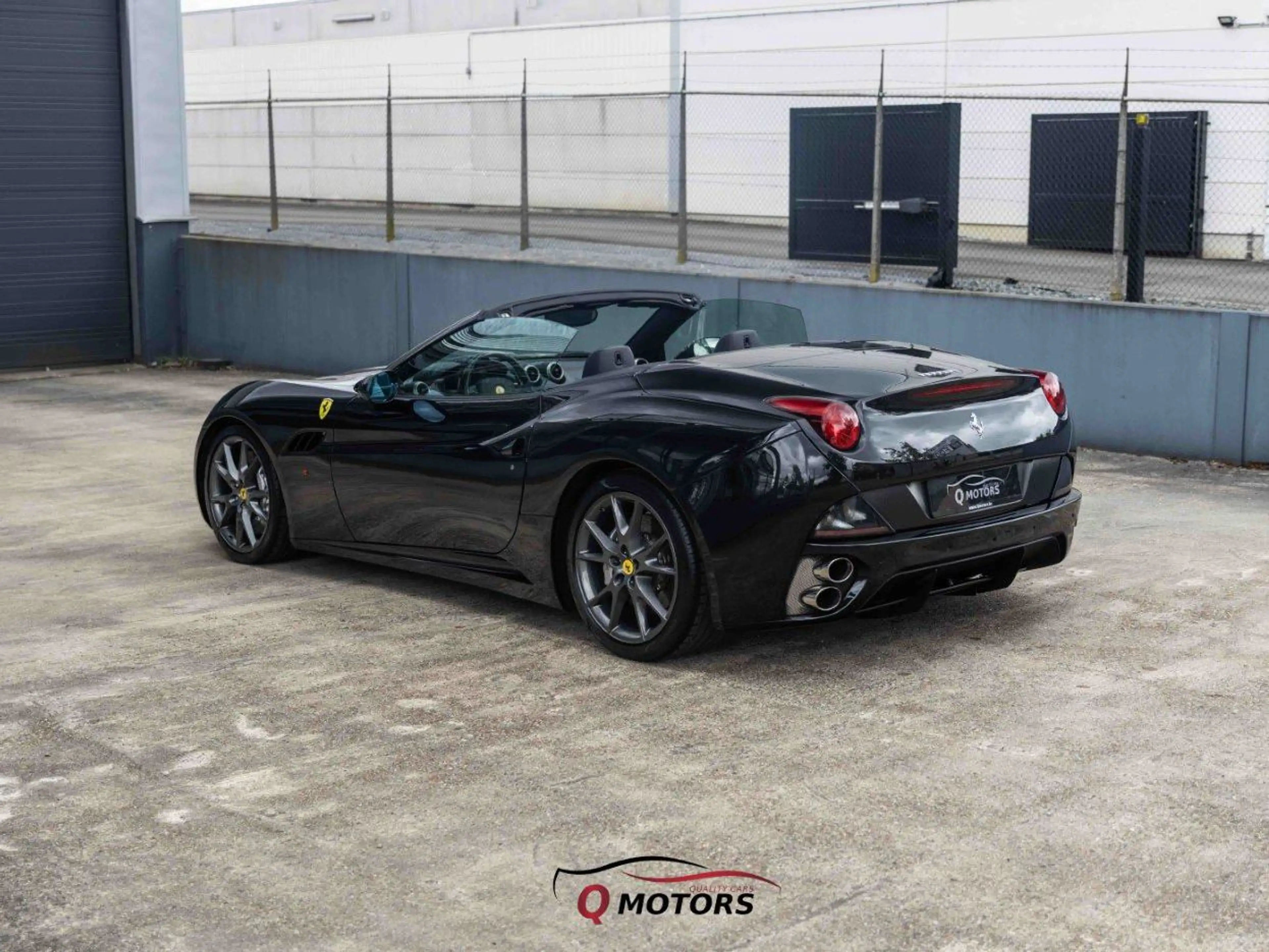 Ferrari California 4.3i V8 — photo 9