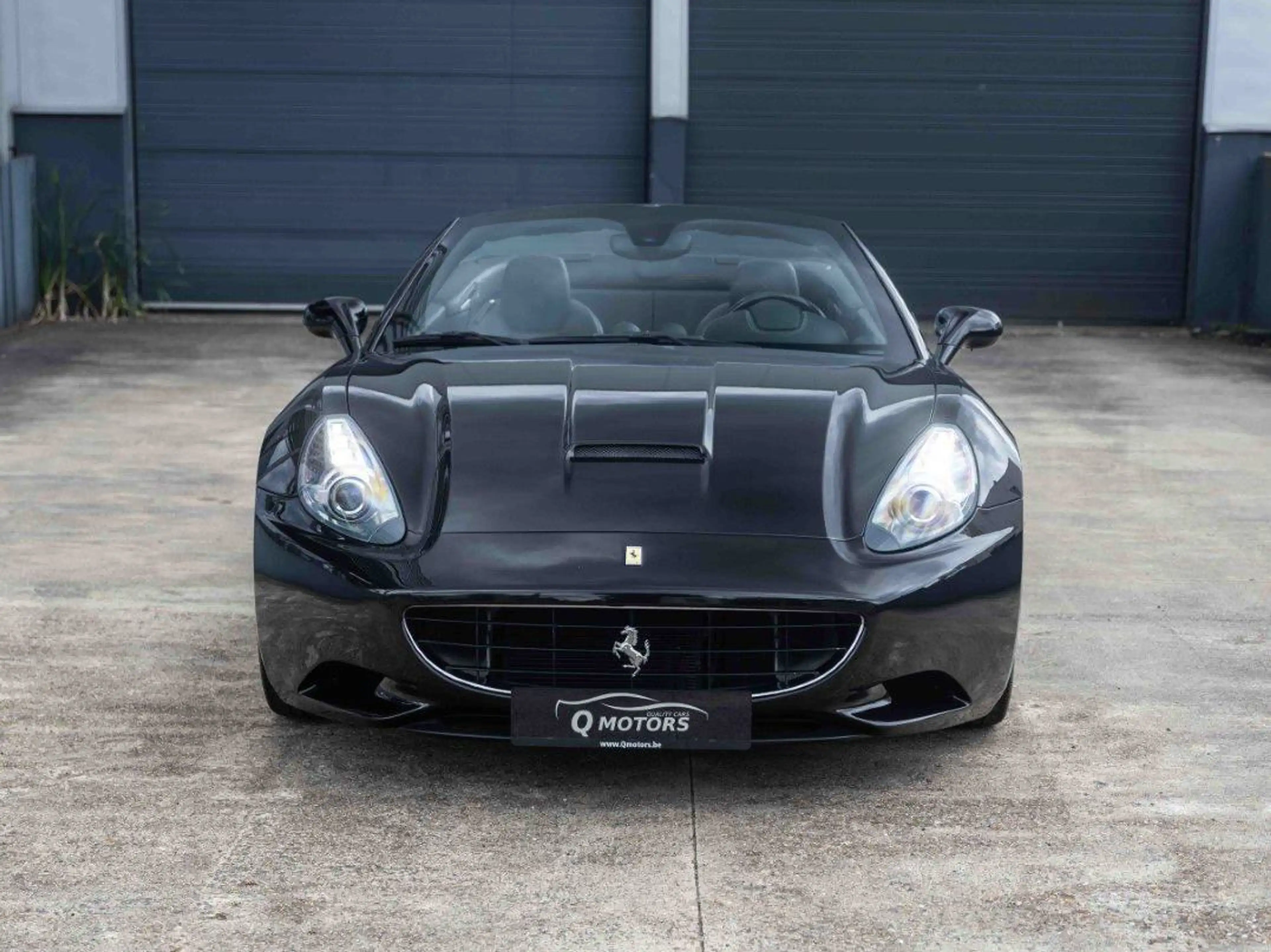 Ferrari California 4.3i V8 — photo 2