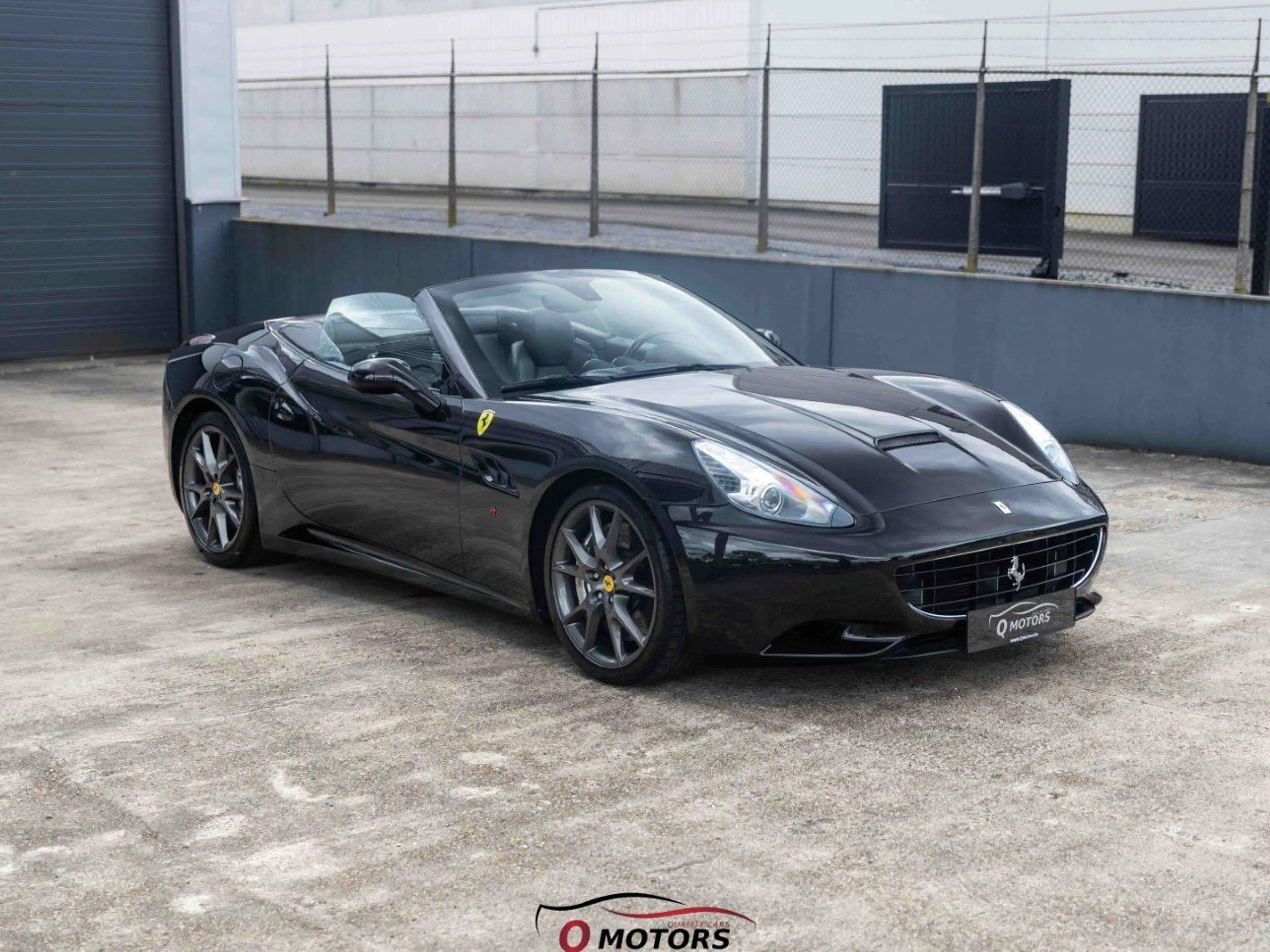 Ferrari California 4.3i V8 — photo 3