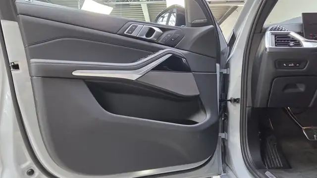 BMW X5 X5 view 14