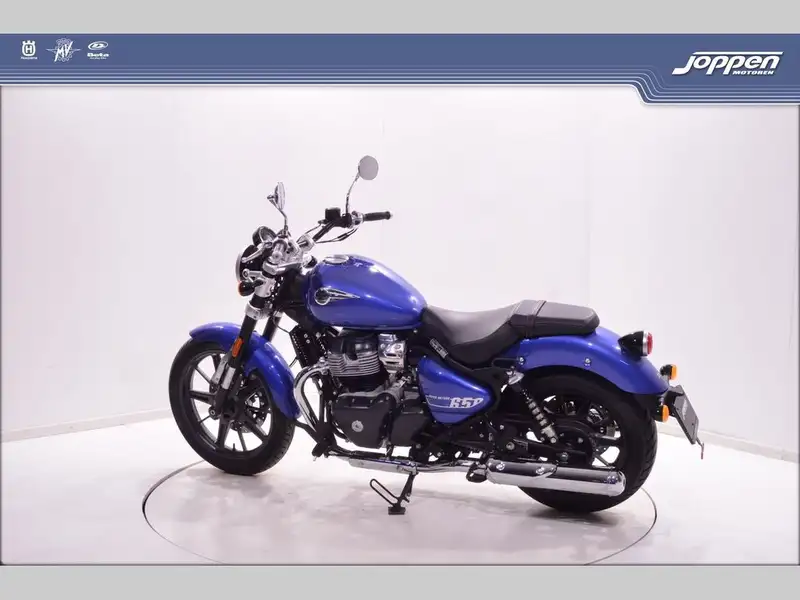 Royal Enfield Super Meteor 650 - foto 5