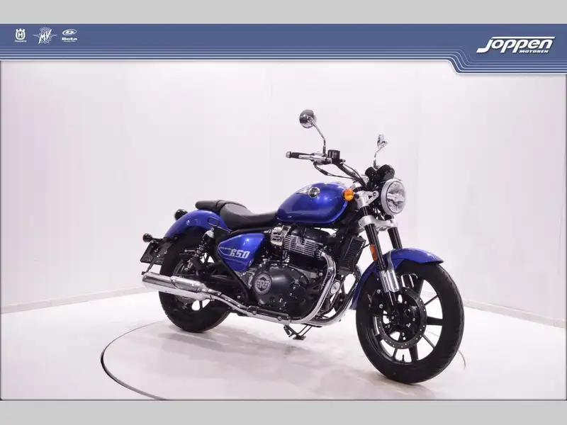 Royal Enfield Super Meteor 650 - foto 2