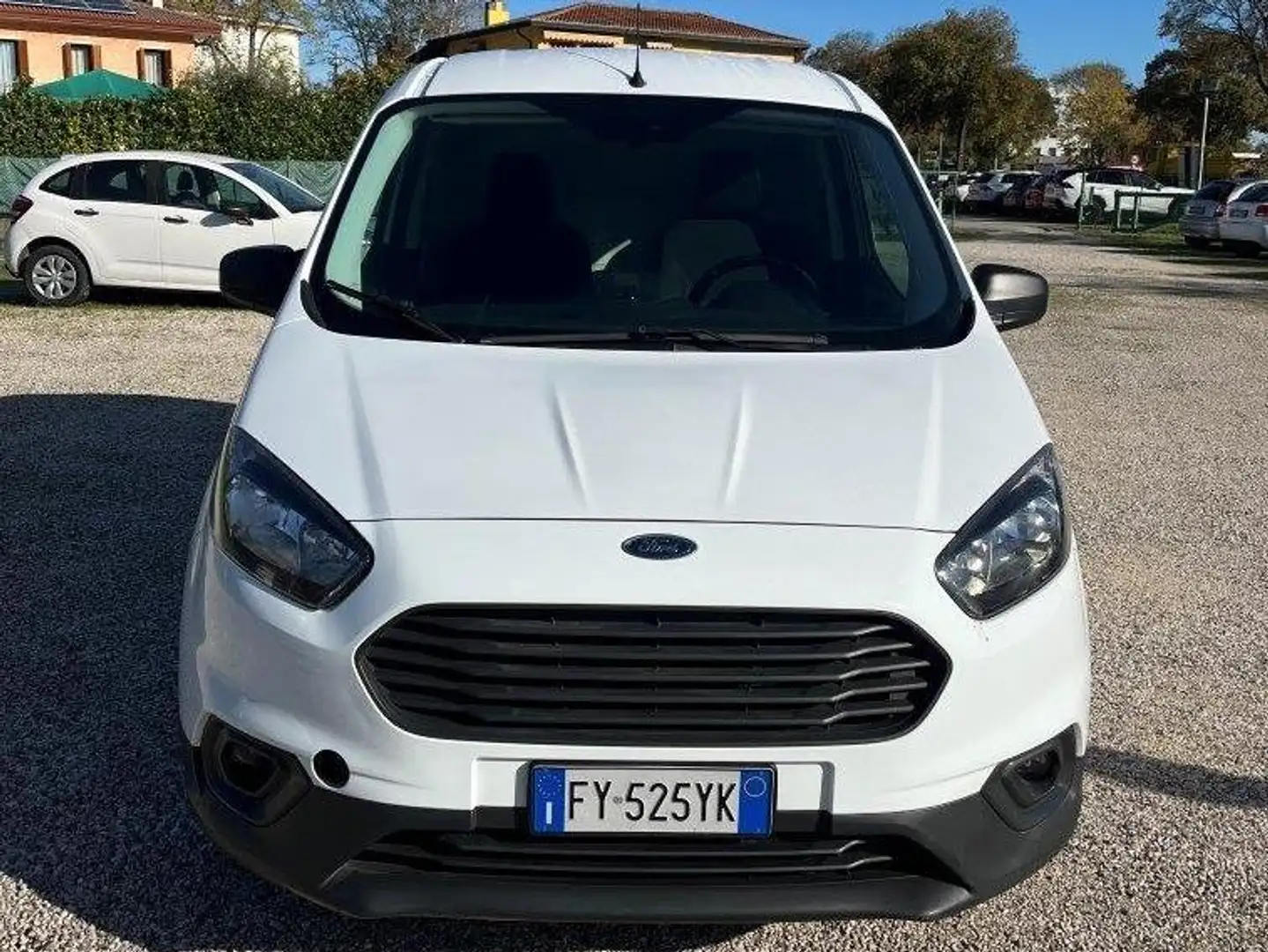 Ford Transit Courier 1.5 TDCI 75 CV TREND Weiß - 2