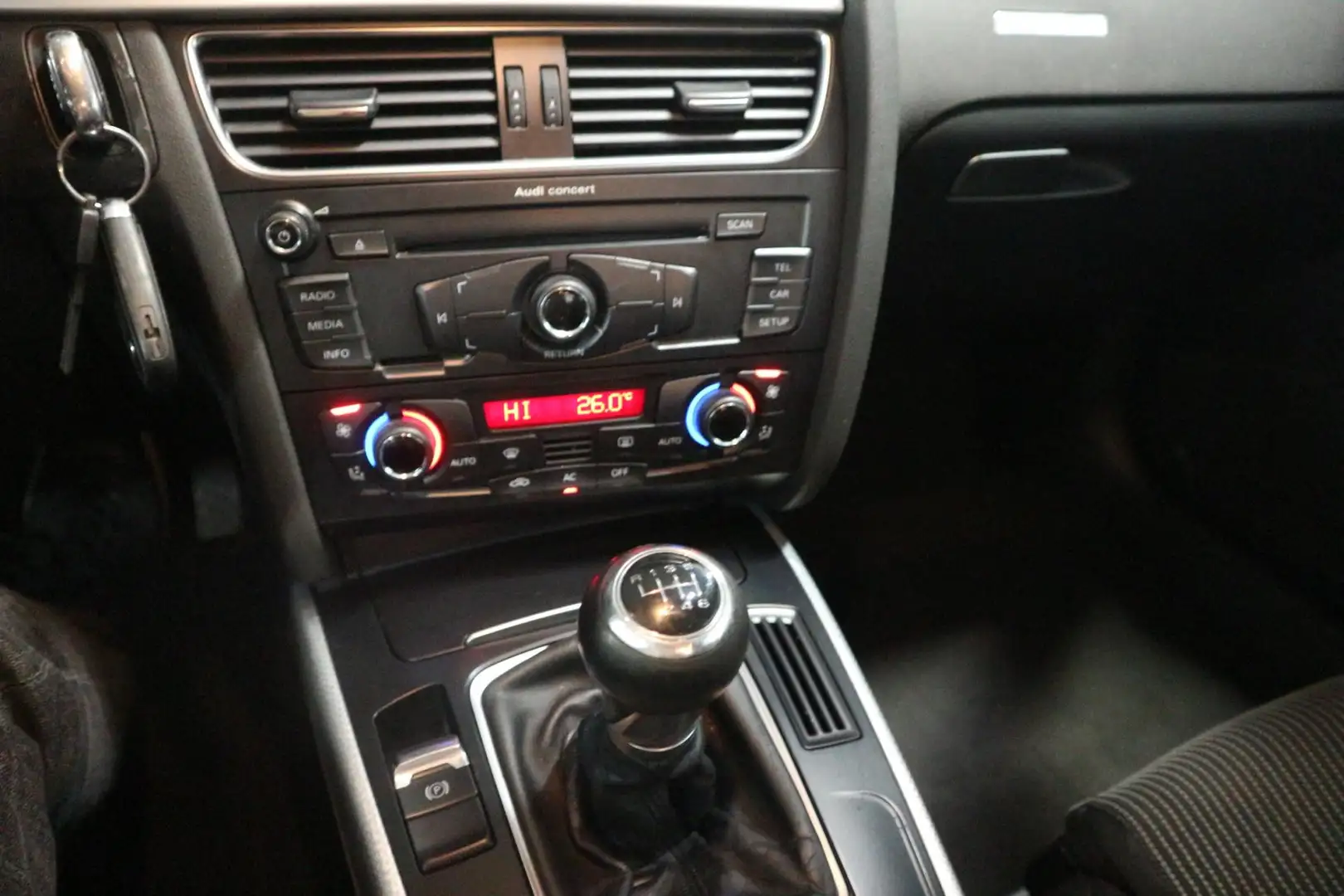 Audi A5 Coupé 2.0 TFSI Pro Line / Rijdt Top / APK 6 2026 ! Gris - 2