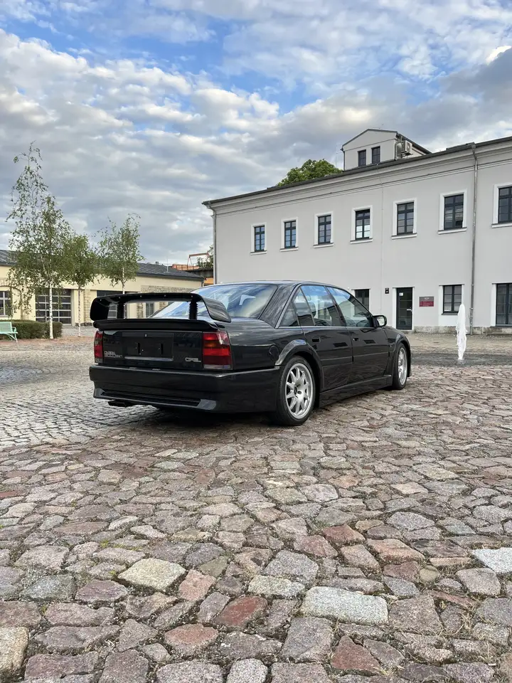Opel Omega Evolution 500 – 1 von 321 – Prominenter Erstbesitz, foto 3