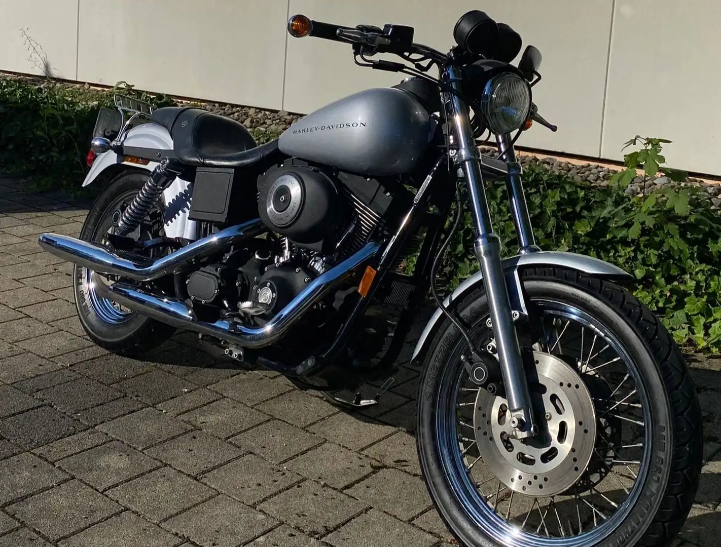 Harley-Davidson Dyna Super Glide Sport FXDX Silber - 1
