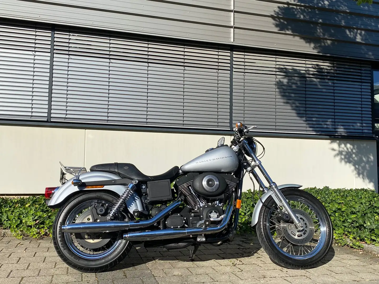 Harley-Davidson Dyna Super Glide Sport FXDX Silber - 2