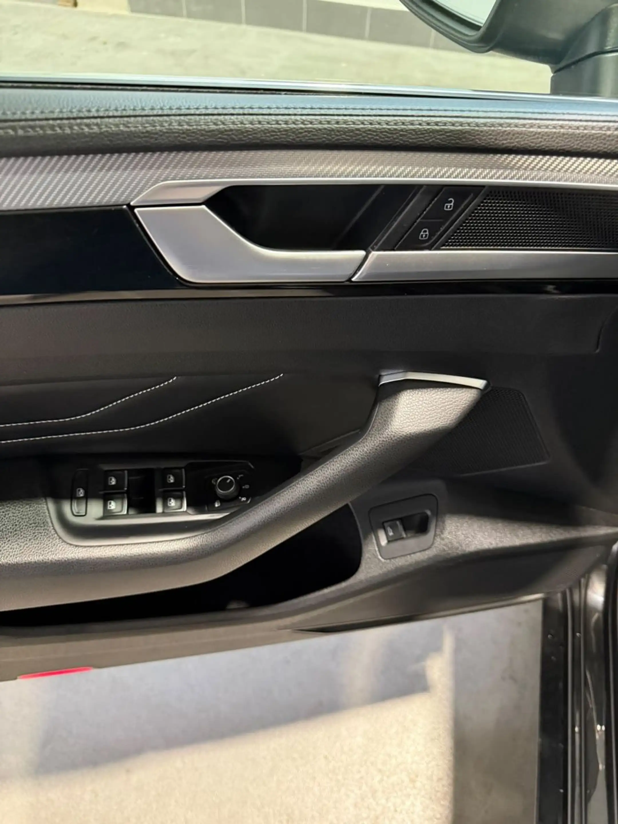 Volkswagen Arteon 2.0 TDI DSG R-Line ACC+360°KAM+NAVI — photo 15