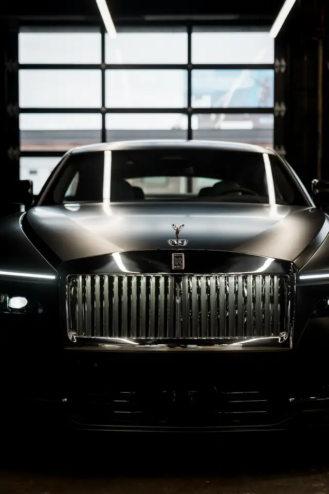 Rolls-Royce Spectre снимка Rolls-Royce Spectre