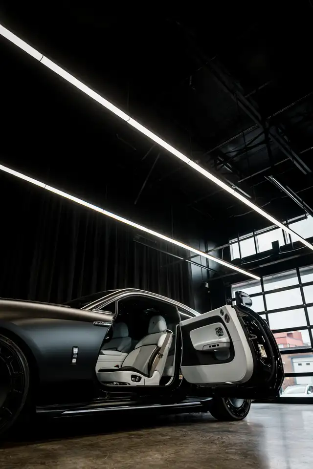 Rolls-Royce Spectre снимка Rolls-Royce Spectre