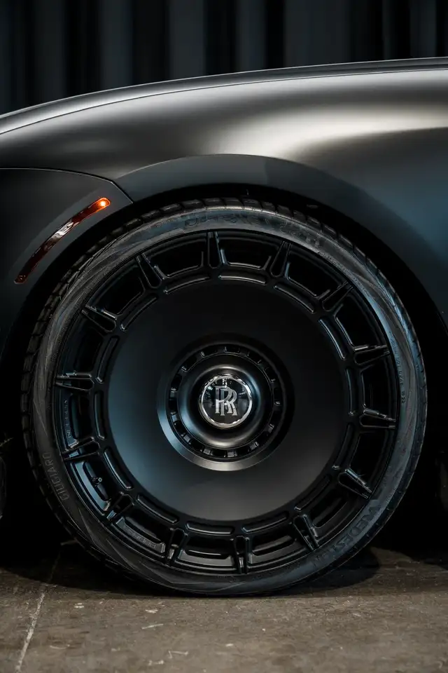 Rolls-Royce Spectre снимка Rolls-Royce Spectre