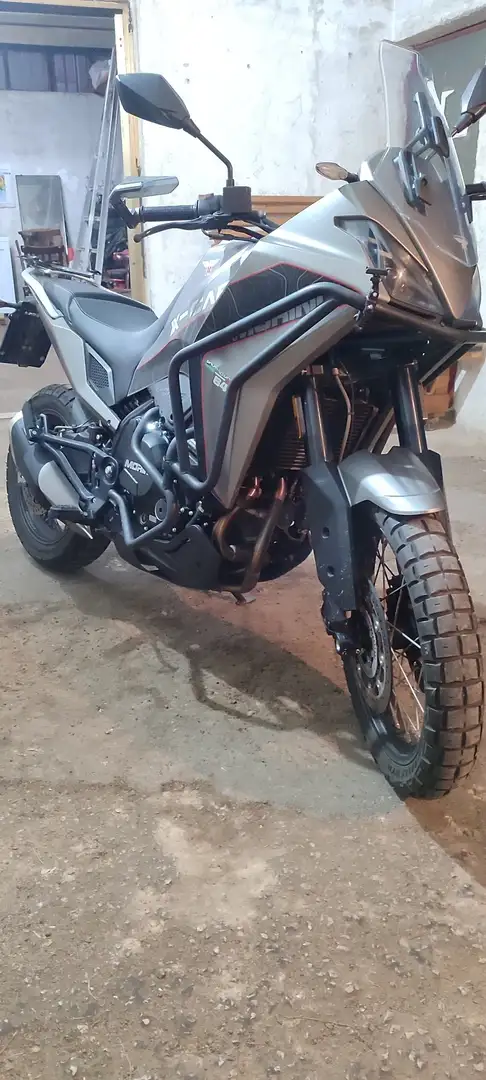 Moto Morini X-Cape cerchi tubeless Grigio - 1