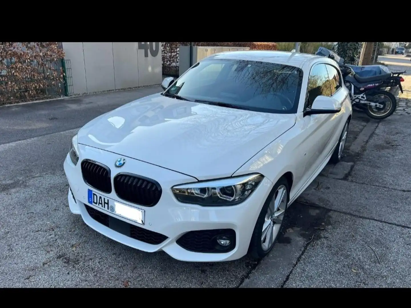 BMW 120 120d xDrive Aut. Edition M Sport Shadow Weiß - 2