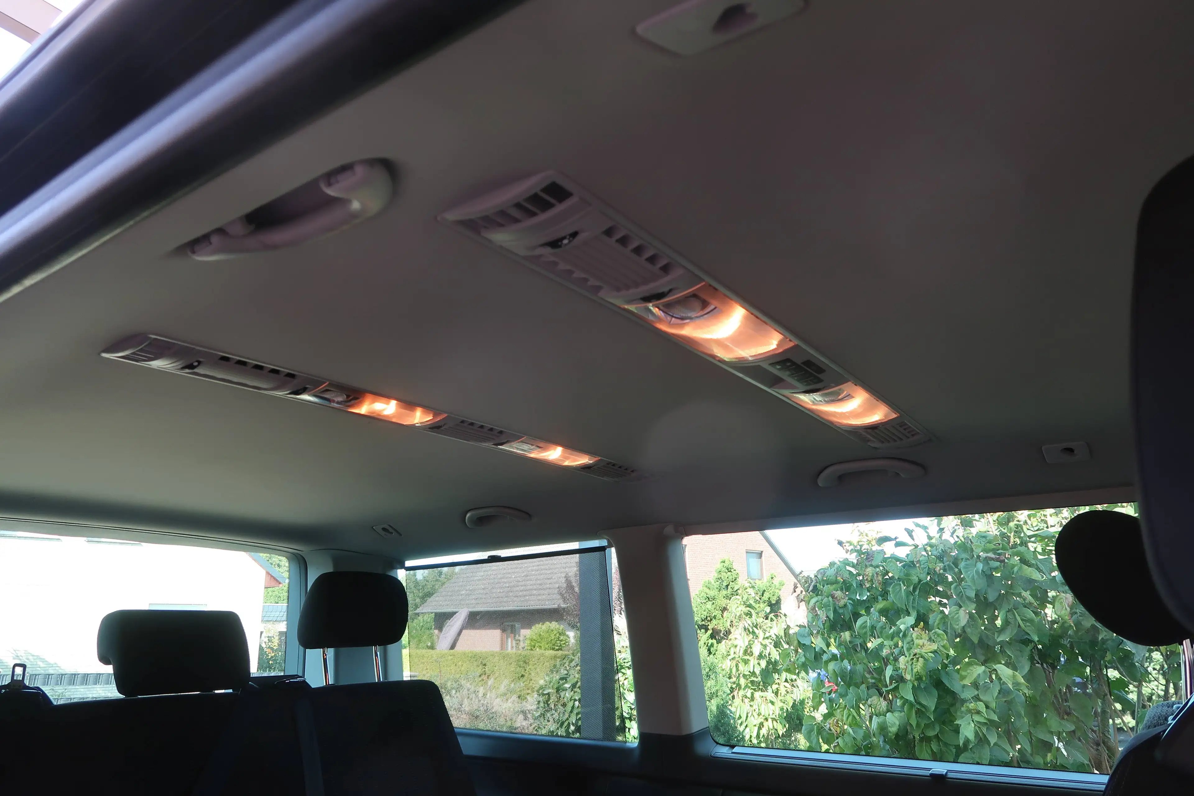 Volkswagen T6 Multivan 2.0 TDi Multivan FWD Comfortline ACC Standheizung — photo 9
