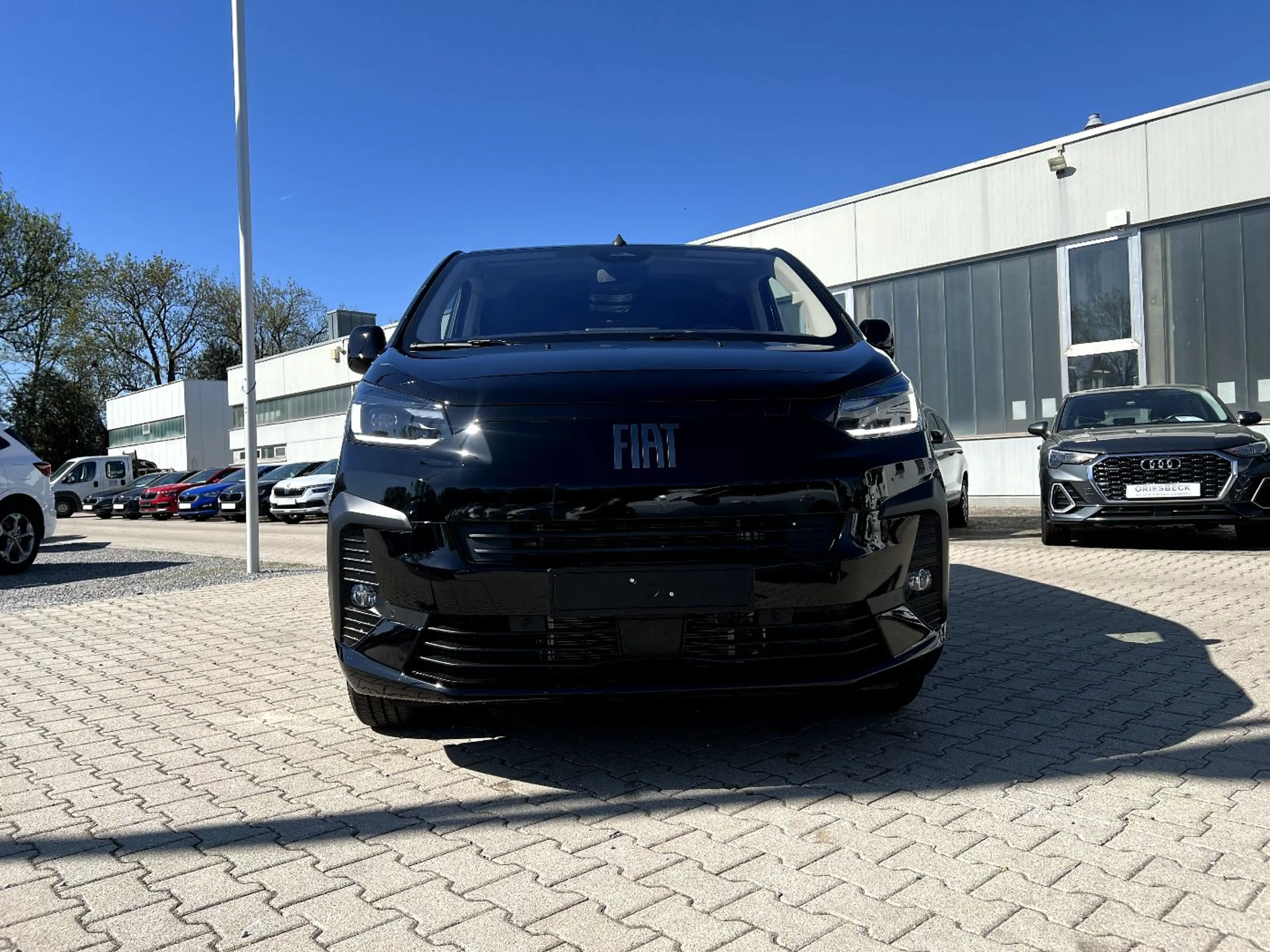 Fiat Ulysse L2 180 Icon LED Navi AHK Kamera Sitzh. — photo 6
