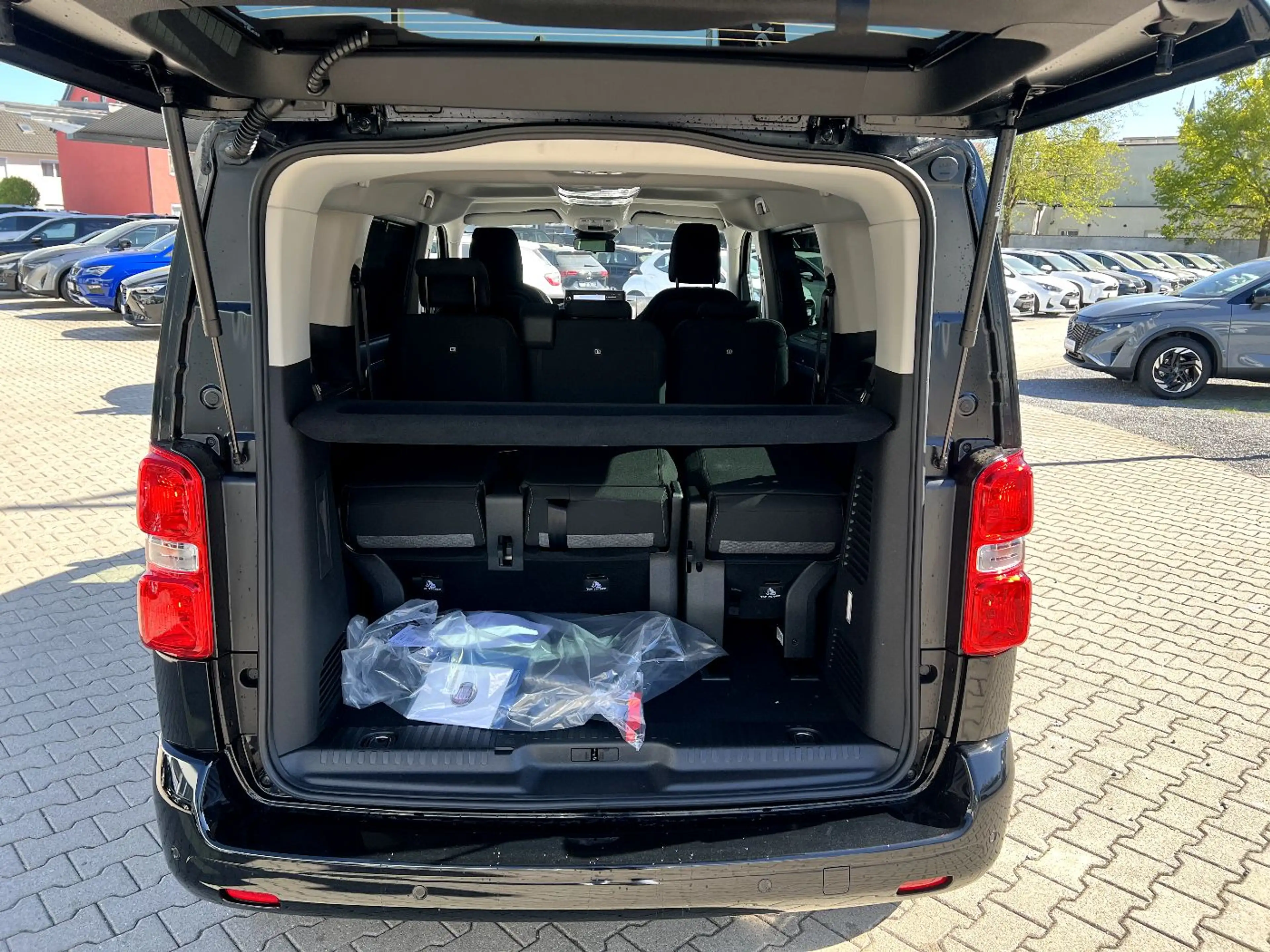 Fiat Ulysse L2 180 Icon LED Navi AHK Kamera Sitzh. — photo 7