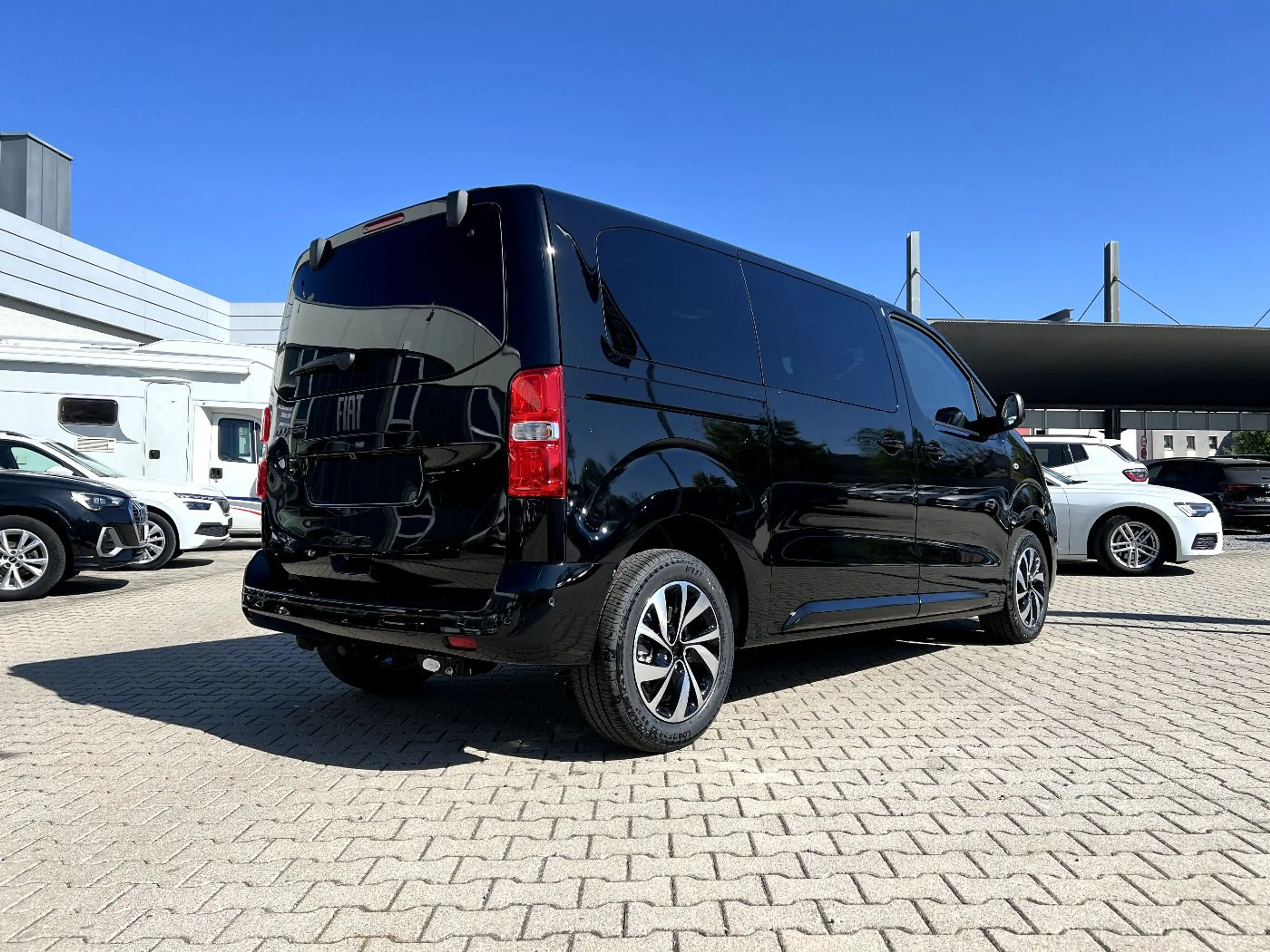 Fiat Ulysse L2 180 Icon LED Navi AHK Kamera Sitzh. — photo 4