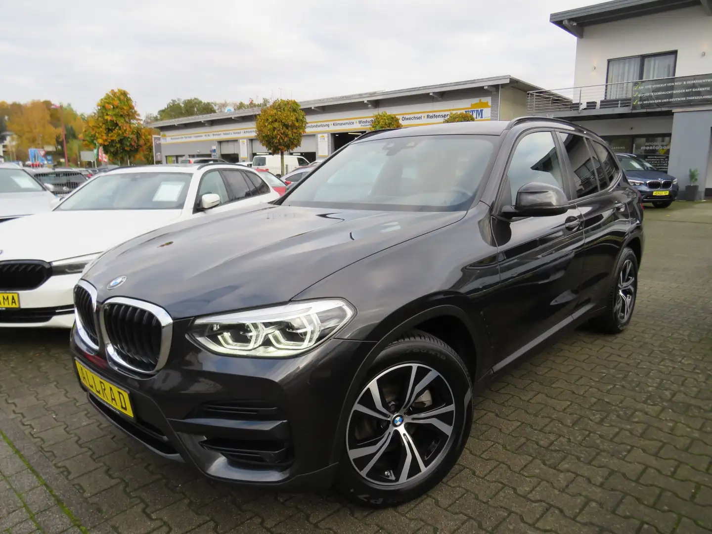 BMW X3 xDrive 20d *1.HAND *HK SOUND *GARANTIE *SCHECKHEFT Gris - 1
