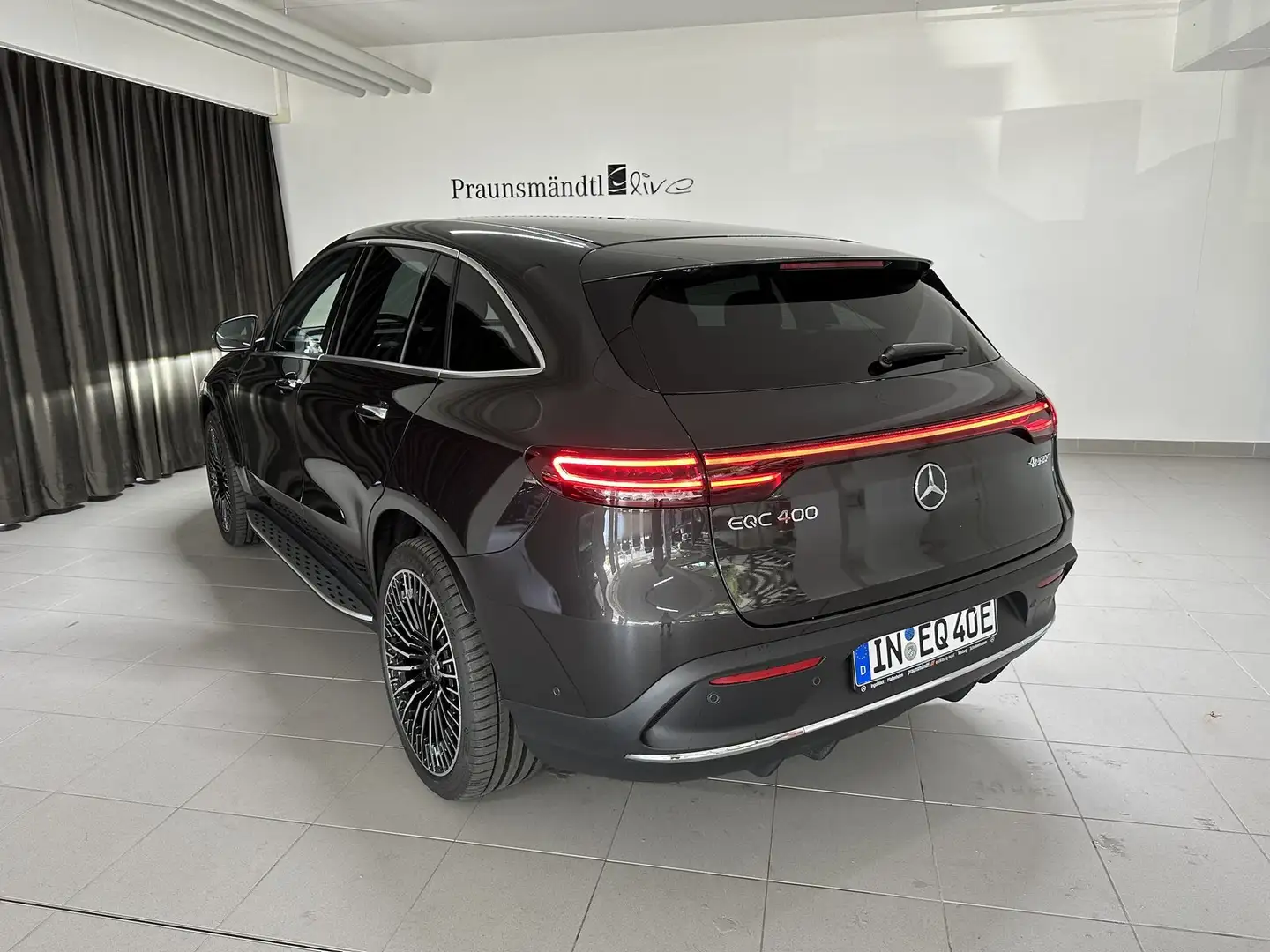 Mercedes-Benz EQC 400 4M AMG/21"/Memory/360°/DISTR./Schiebed. Grau - 2