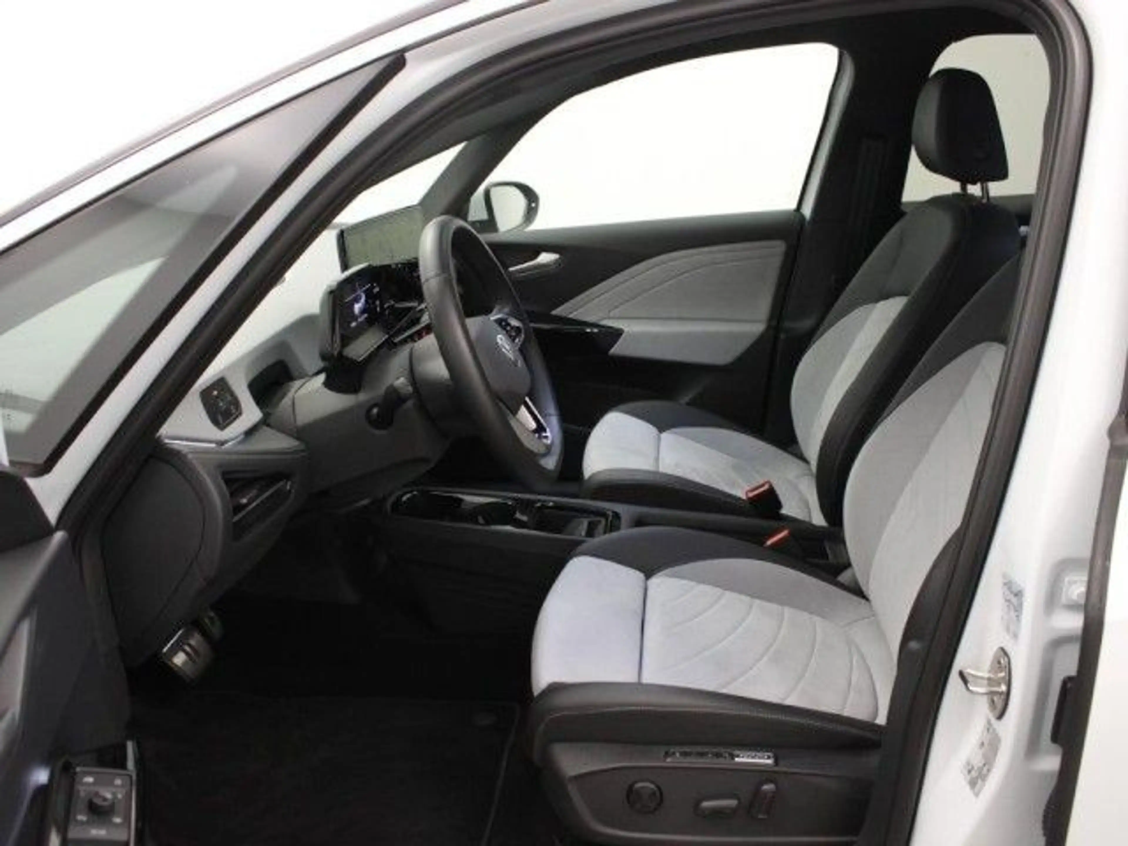 Volkswagen ID.3 Pro electric (Navi+Rear View+ACC+APP+DAB) — photo 3