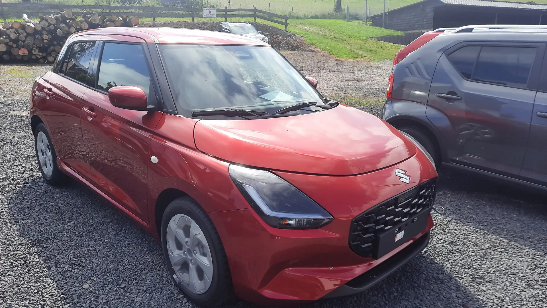 Suzuki Swift 1.2 Hybrid MT Comfort Rouge - 2