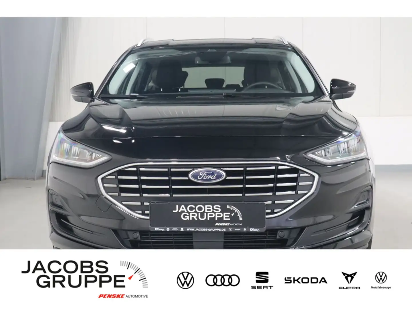 Ford Focus Turnier 1.0 EcoBoost Titanium LED*Tempomat*AHK * Schwarz - 2