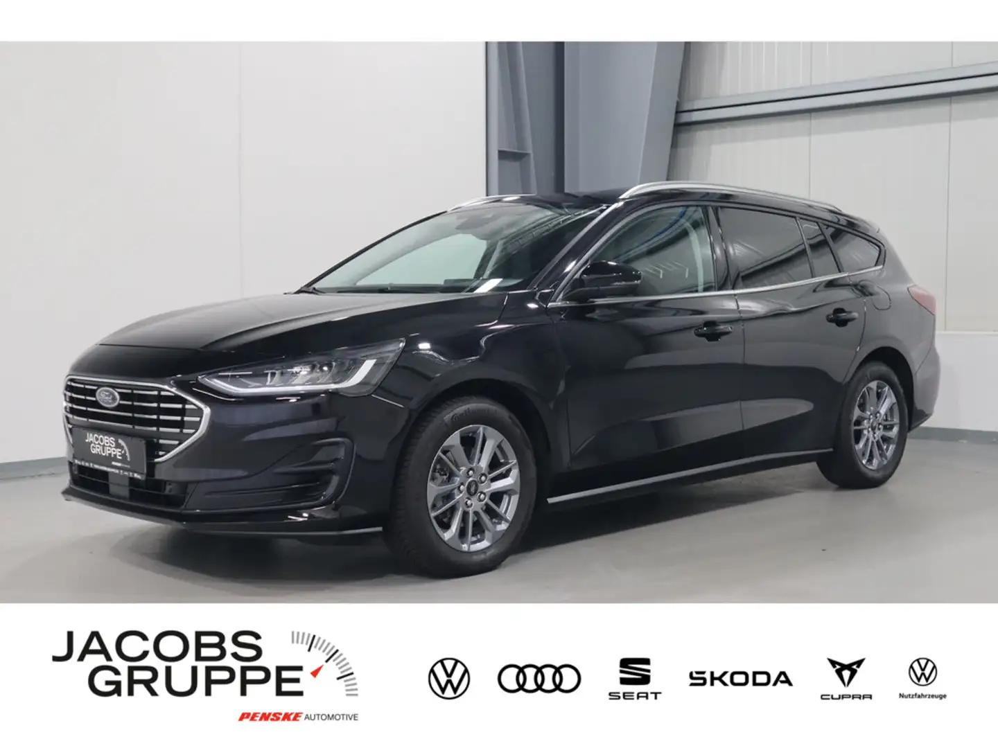 Ford Focus Turnier 1.0 EcoBoost Titanium LED*Tempomat*AHK * Schwarz - 1