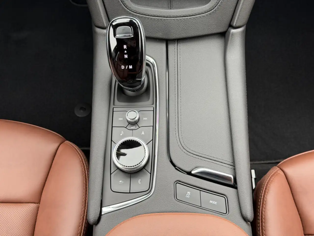 Cadillac XT5 снимка Cadillac XT5