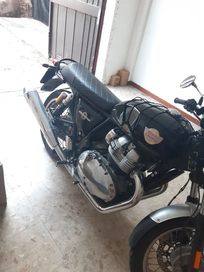 Royal Enfield Interceptor Чёрный - 2