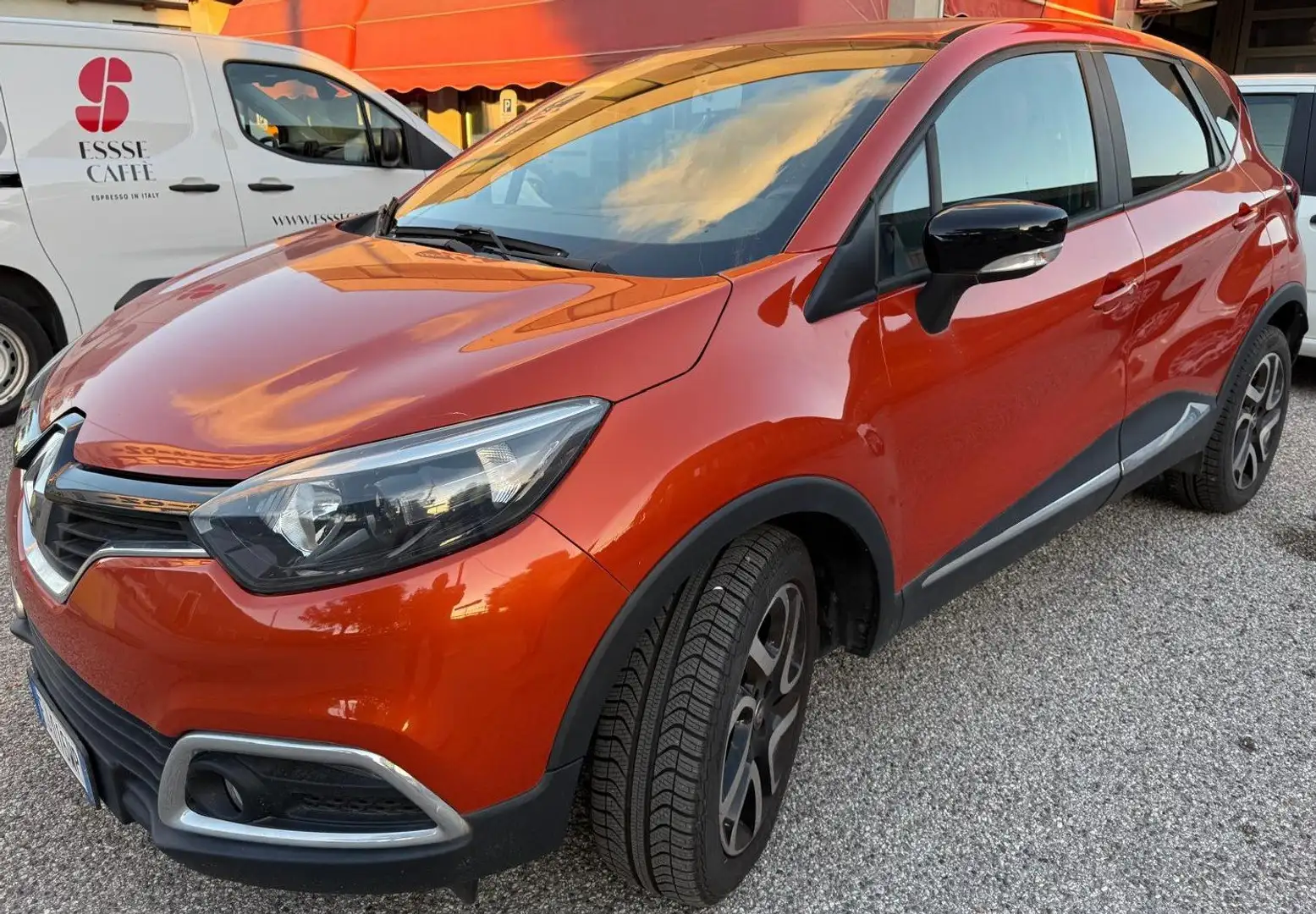 Renault Captur Captur 1.5 dci Intens Energy  90cv edc E6  NEOPAT. Arancione - 1