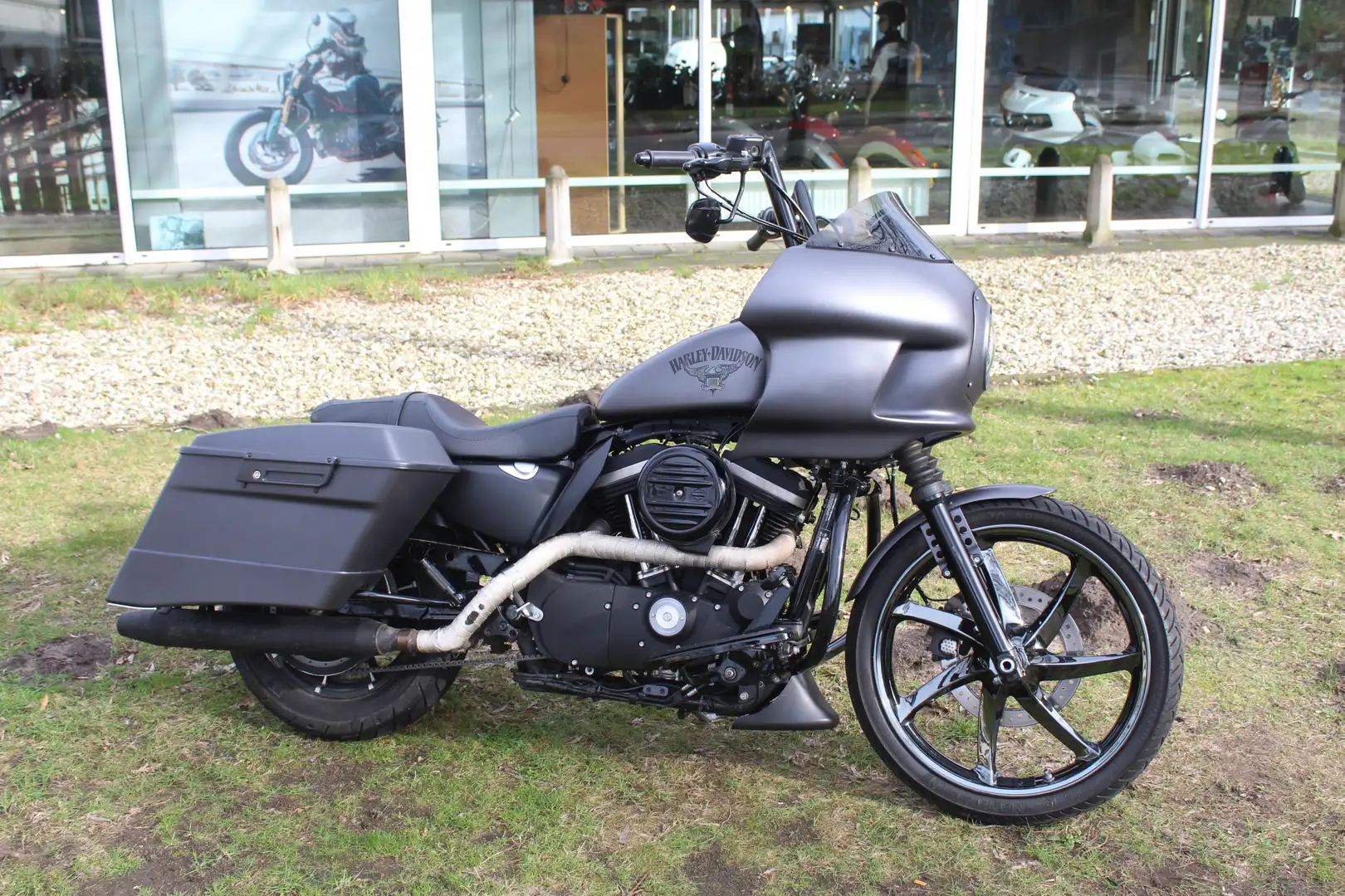 Harley-Davidson Sportster XL 883 Iron 883 bagger style Grijs - 2