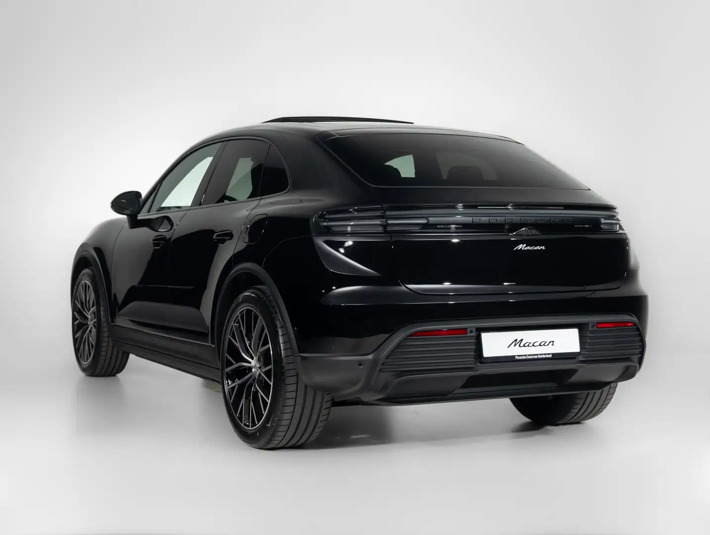 Porsche Macan Schwarz - 2
