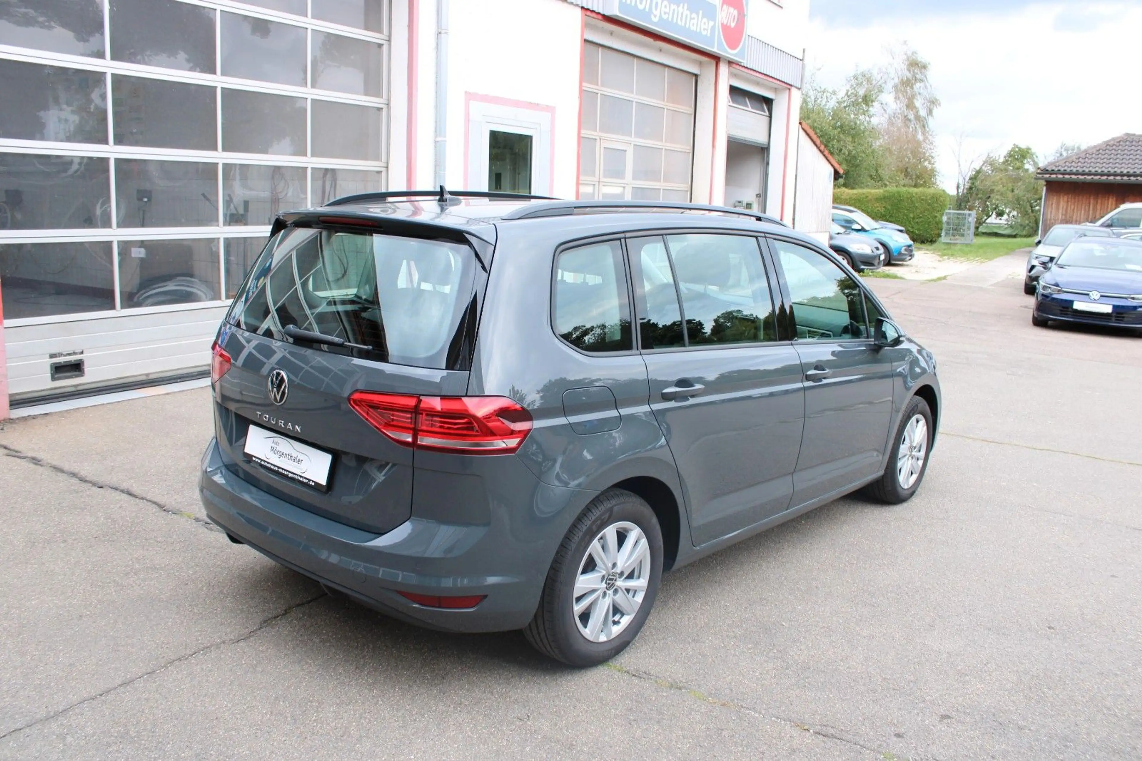 Volkswagen Touran 1.5 TSI DSG Comfortline, Kamera, AHK, LED — photo 5