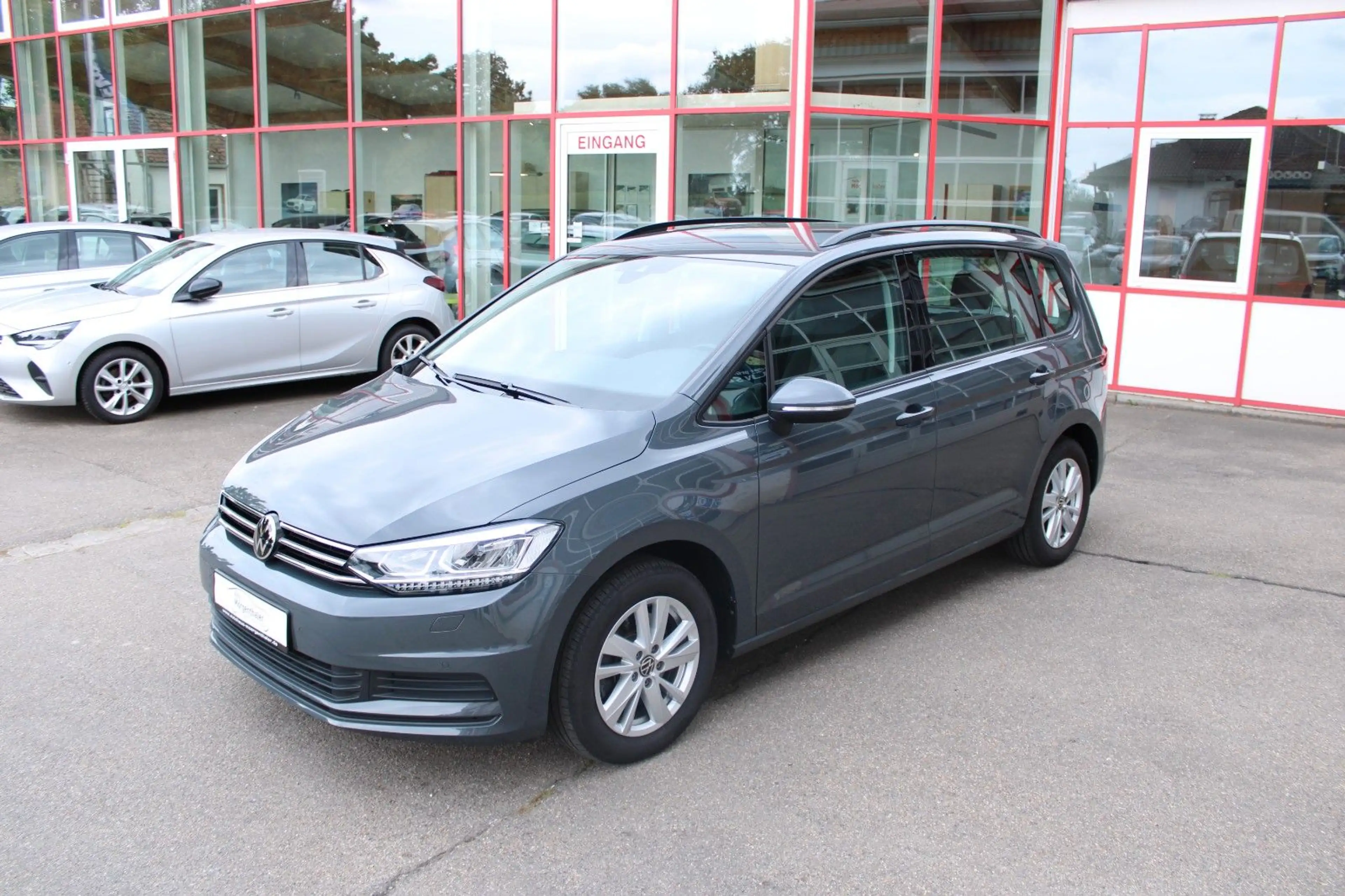 Volkswagen Touran 1.5 TSI DSG Comfortline, Kamera, AHK, LED