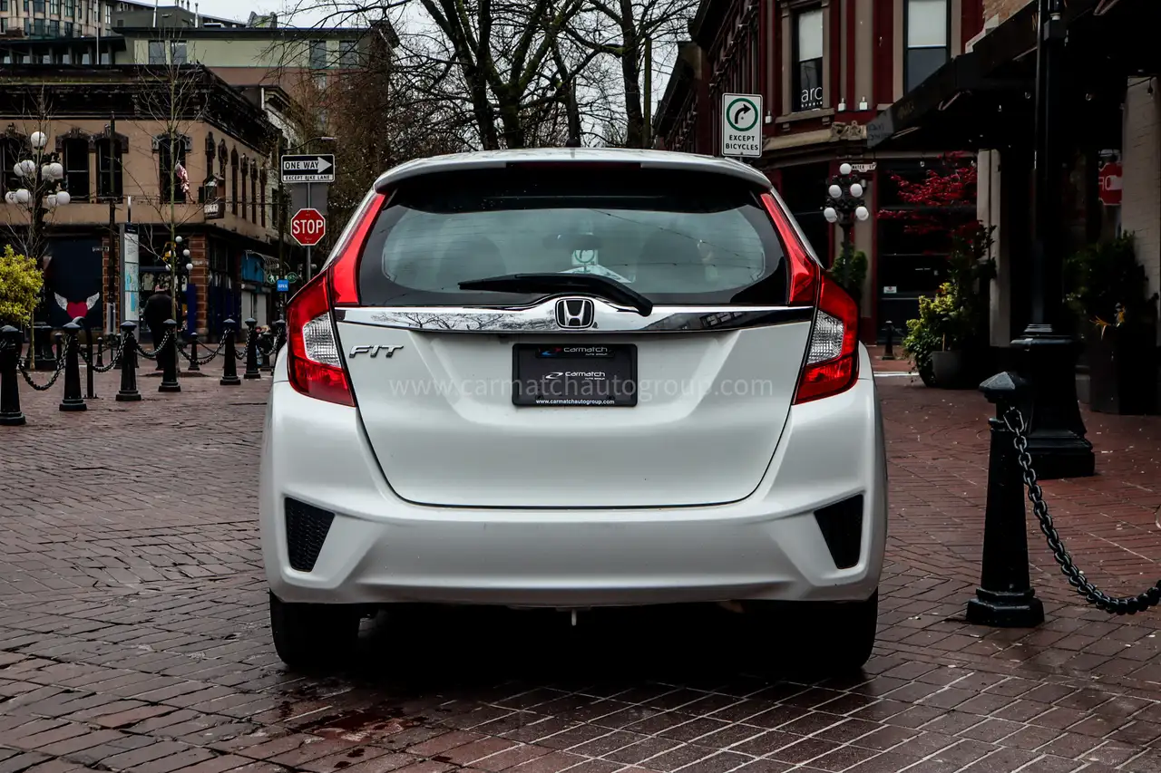 Honda Fit снимка Honda Fit