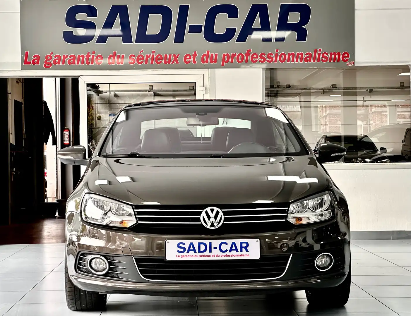 Volkswagen Eos 2.0 CR TDi 140cv BMT - PACKSPORT Brun - 2