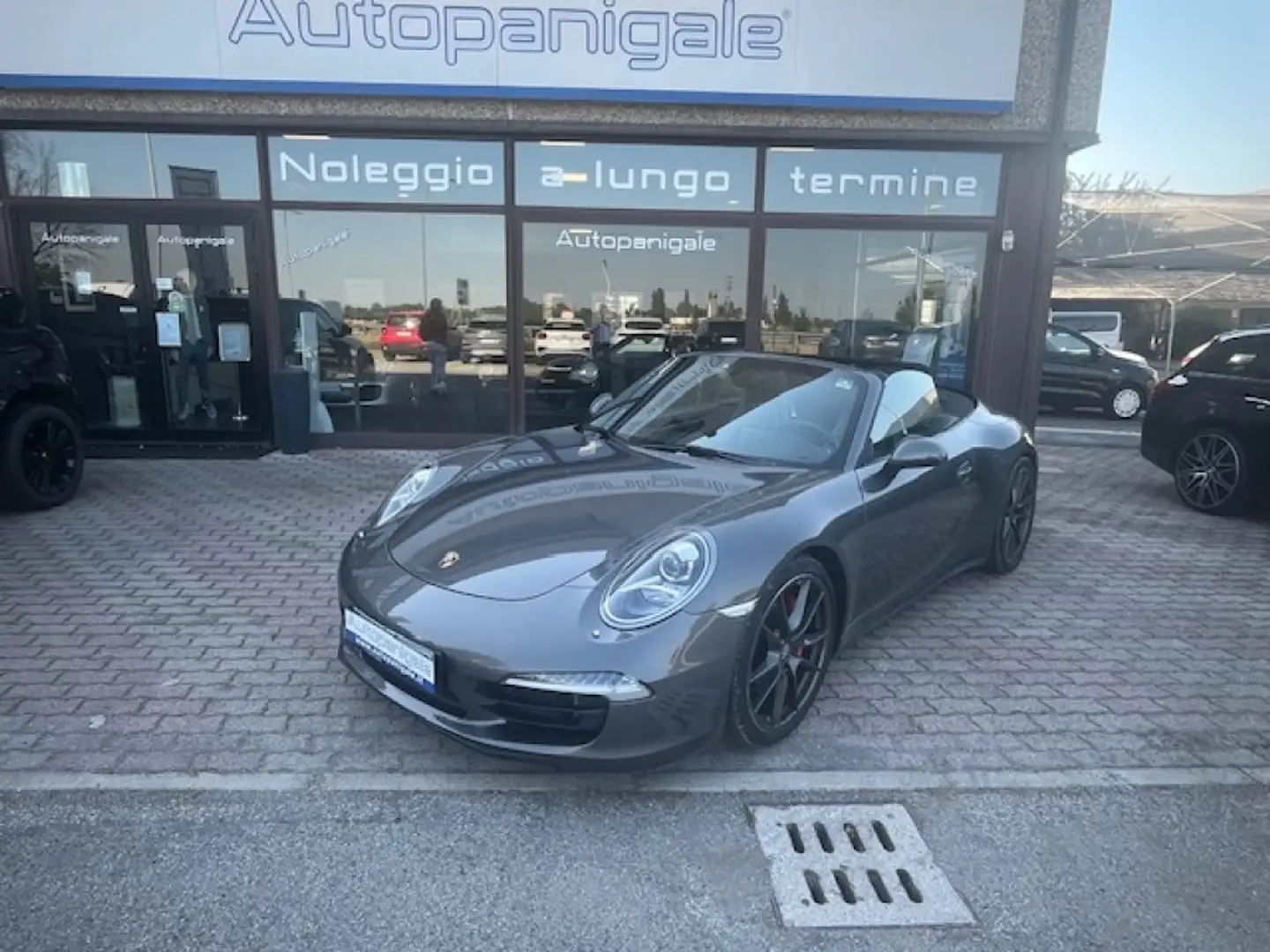 Porsche 911 3.8 Carrera 4S Cabriolet Grigio - 1