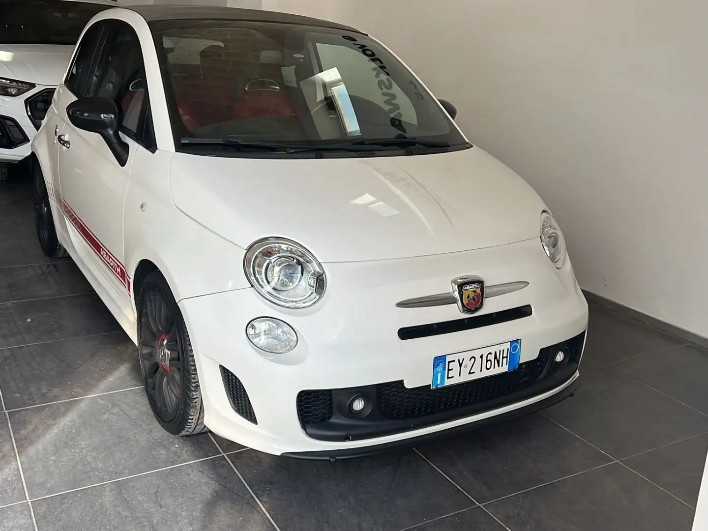 Abarth 595C 1.4 16v t. t-jet turismo 160cv mta E6 Wit - 1