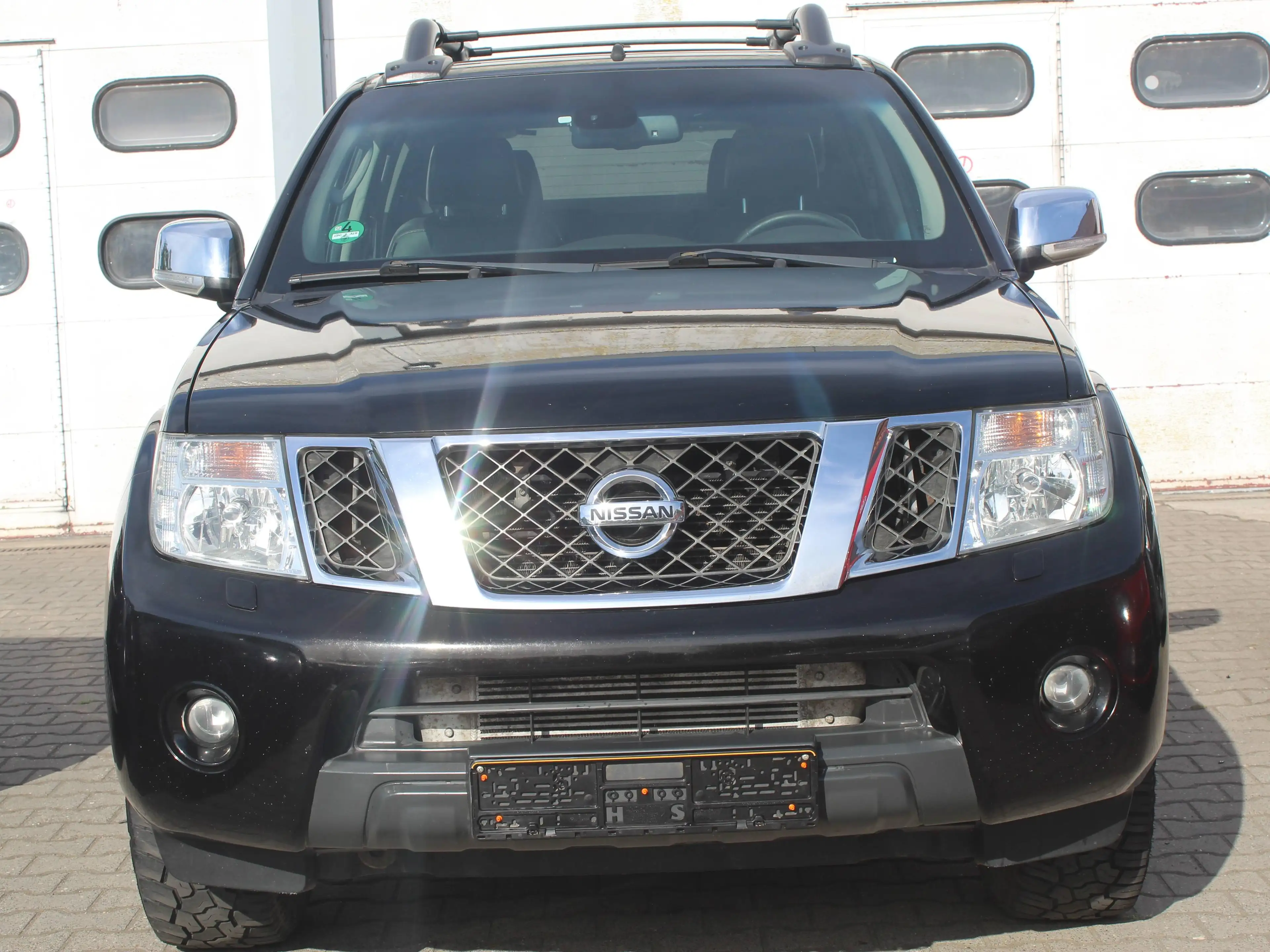 Nissan Navara KingCab Business 4X4 — photo 2