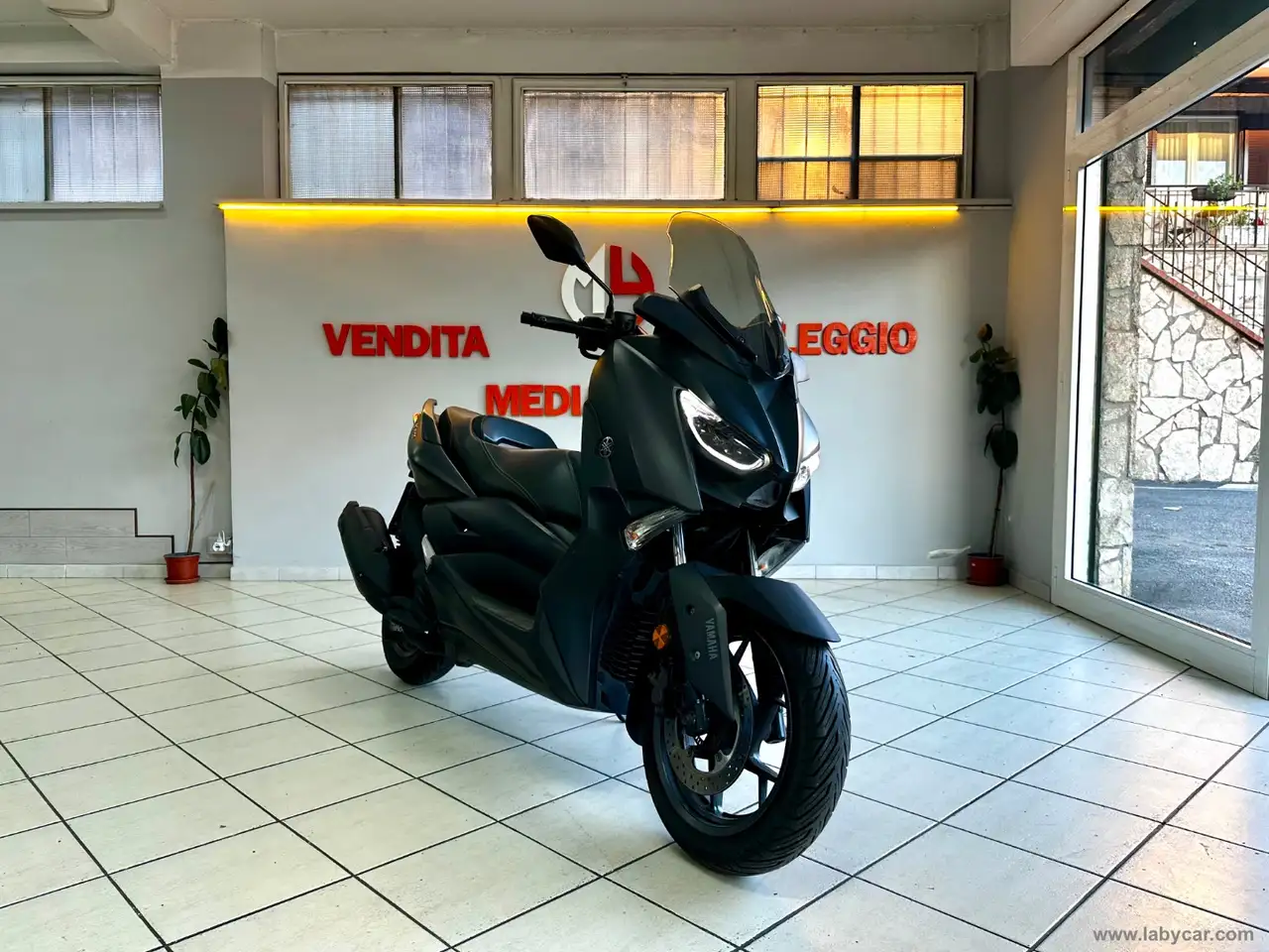 Yamaha X-Max 125