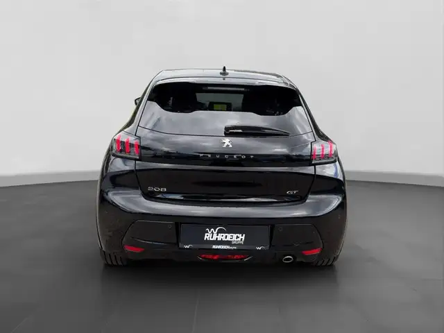 Peugeot 208 view 4