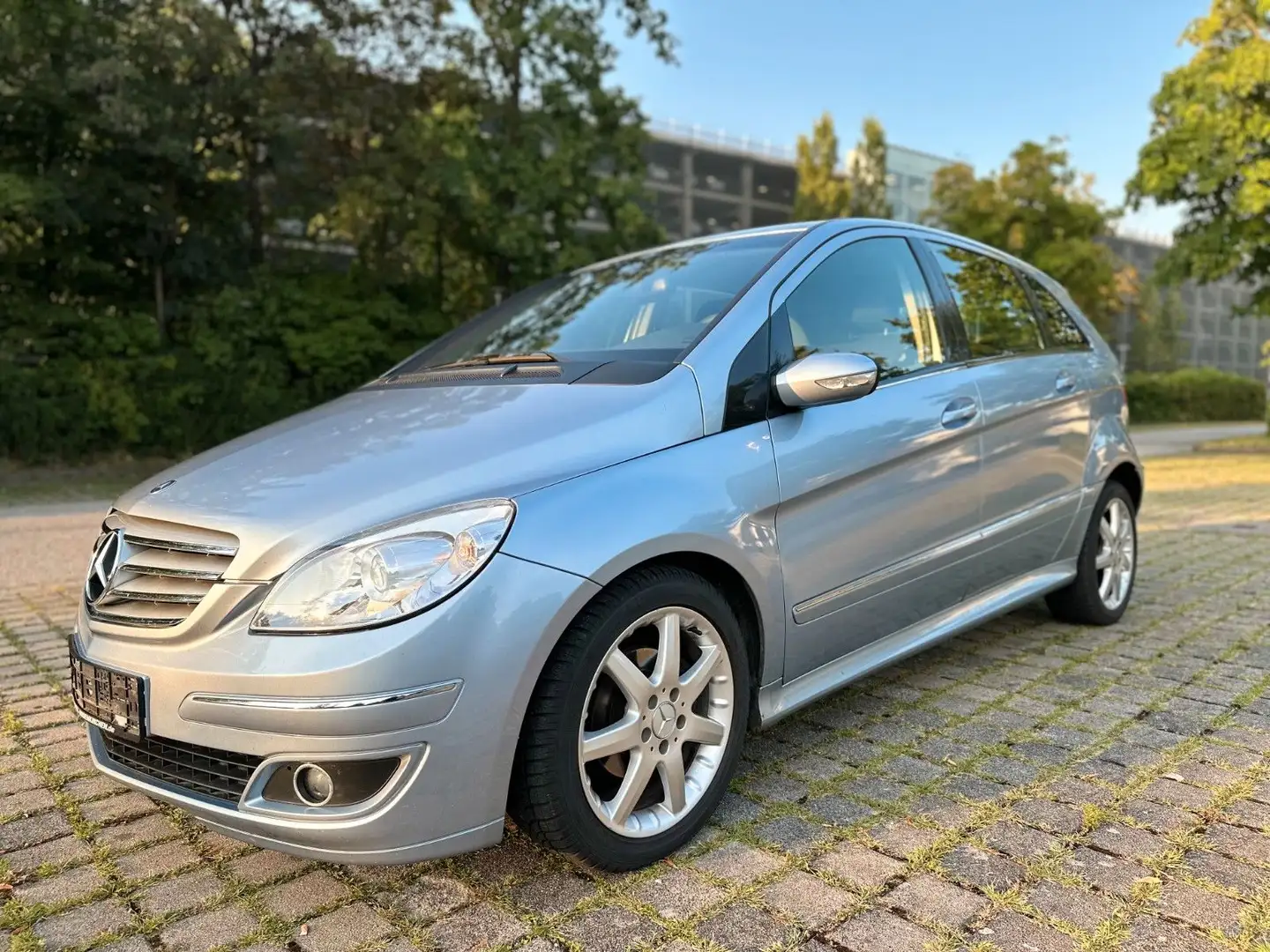 Mercedes-Benz B 170 B -Klasse B 170 Automatik, Klima Albastru - 1