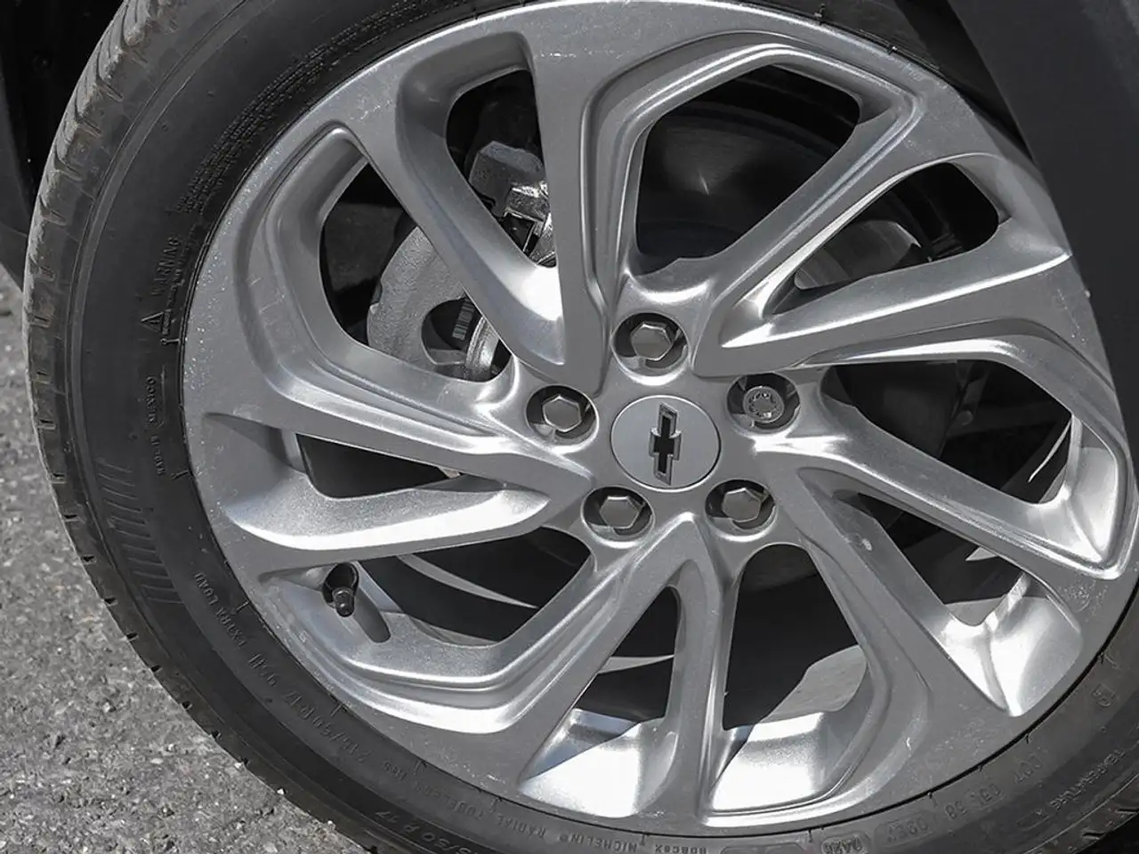 Chevrolet Bolt fotografie Chevrolet Bolt