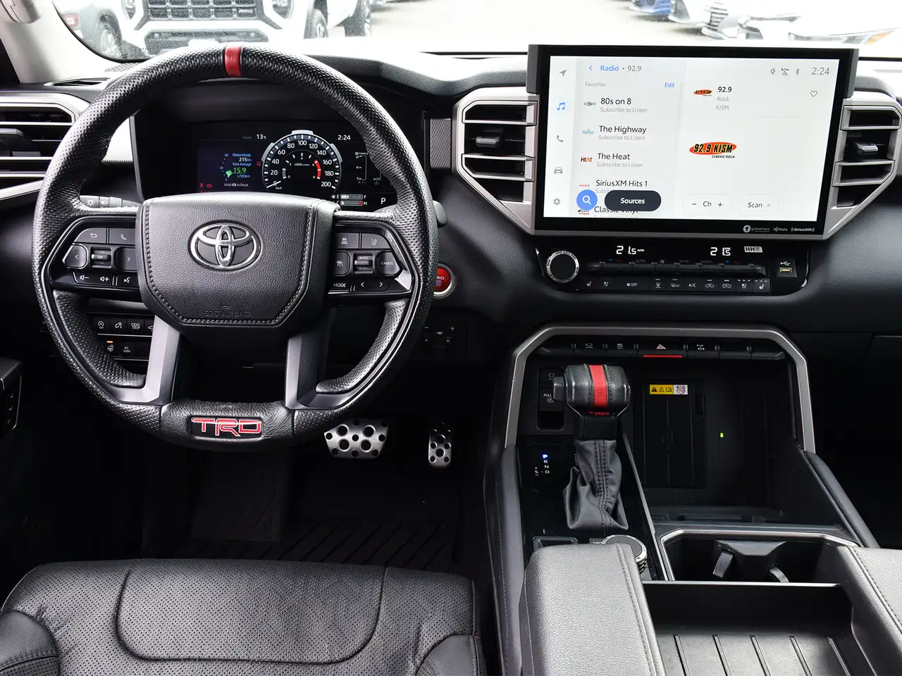 Toyota Tundra снимка Toyota Tundra