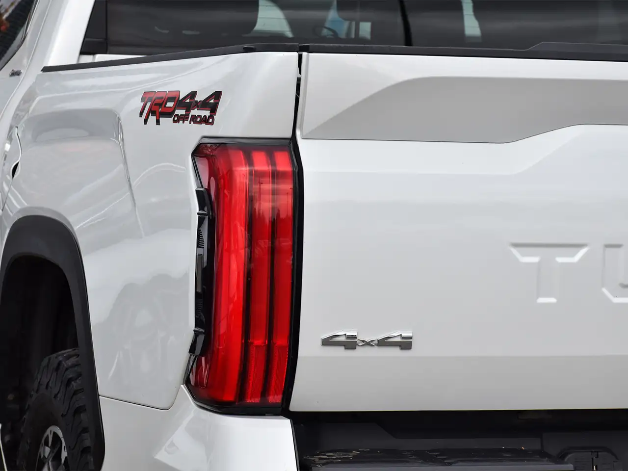 Toyota Tundra снимка Toyota Tundra
