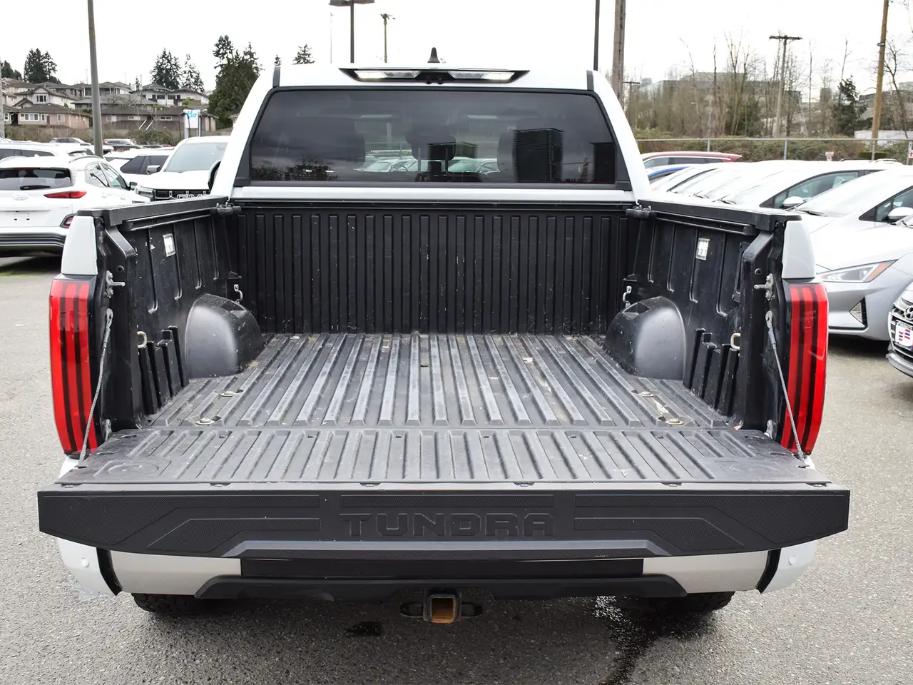 Toyota Tundra снимка Toyota Tundra