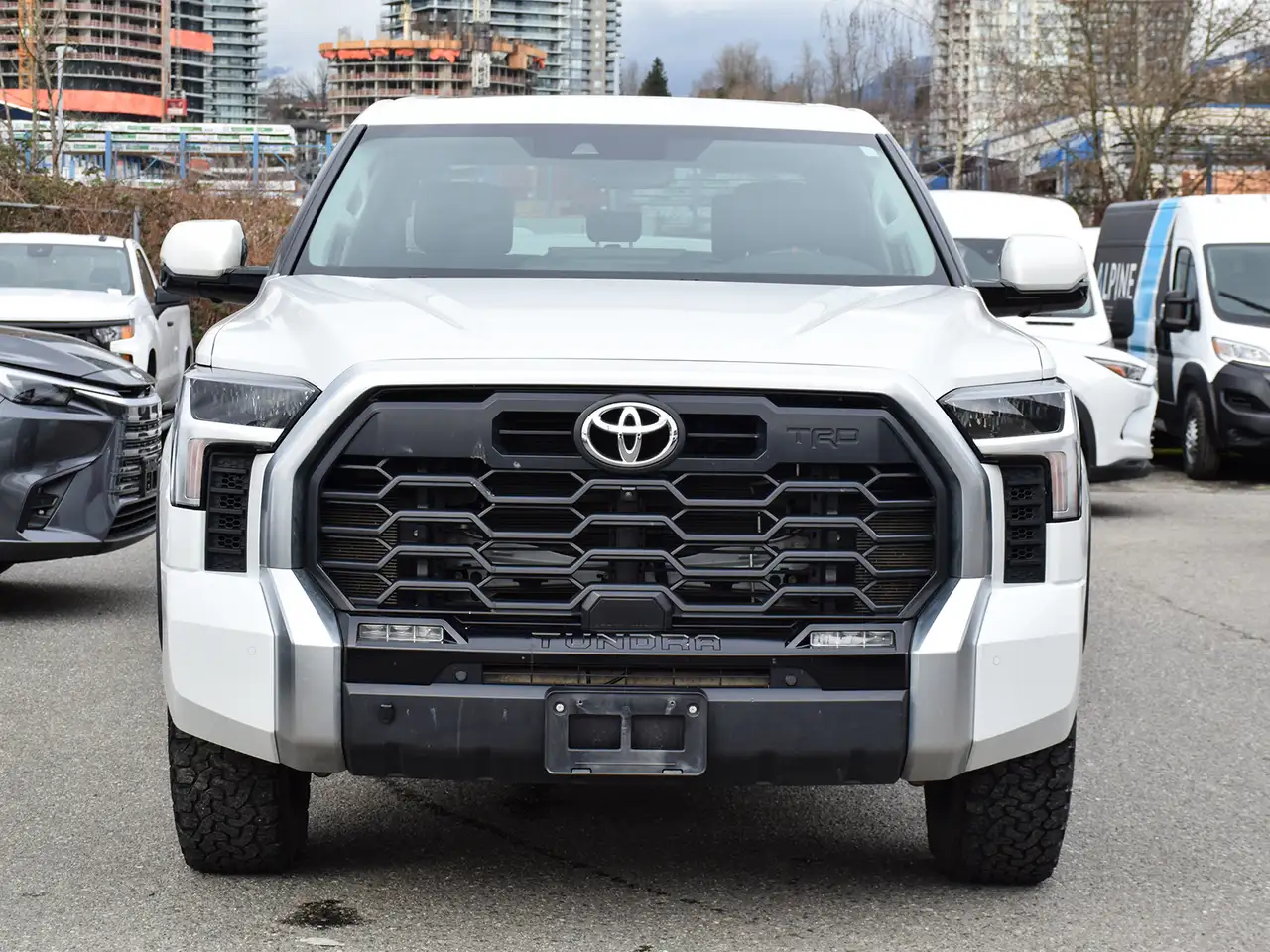 Toyota Tundra снимка Toyota Tundra