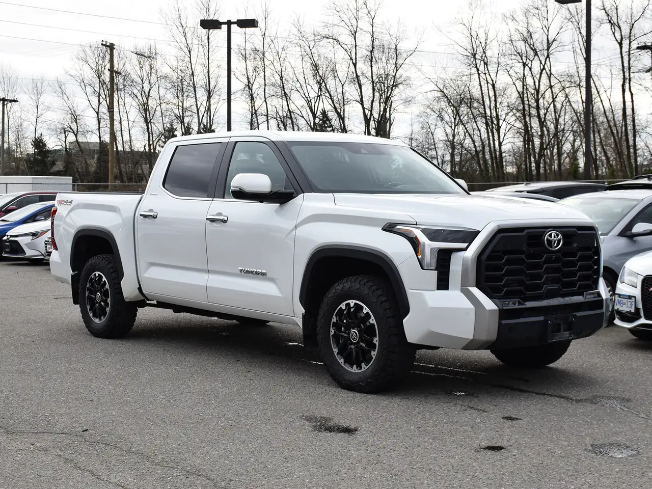 Toyota Tundra снимка Toyota Tundra
