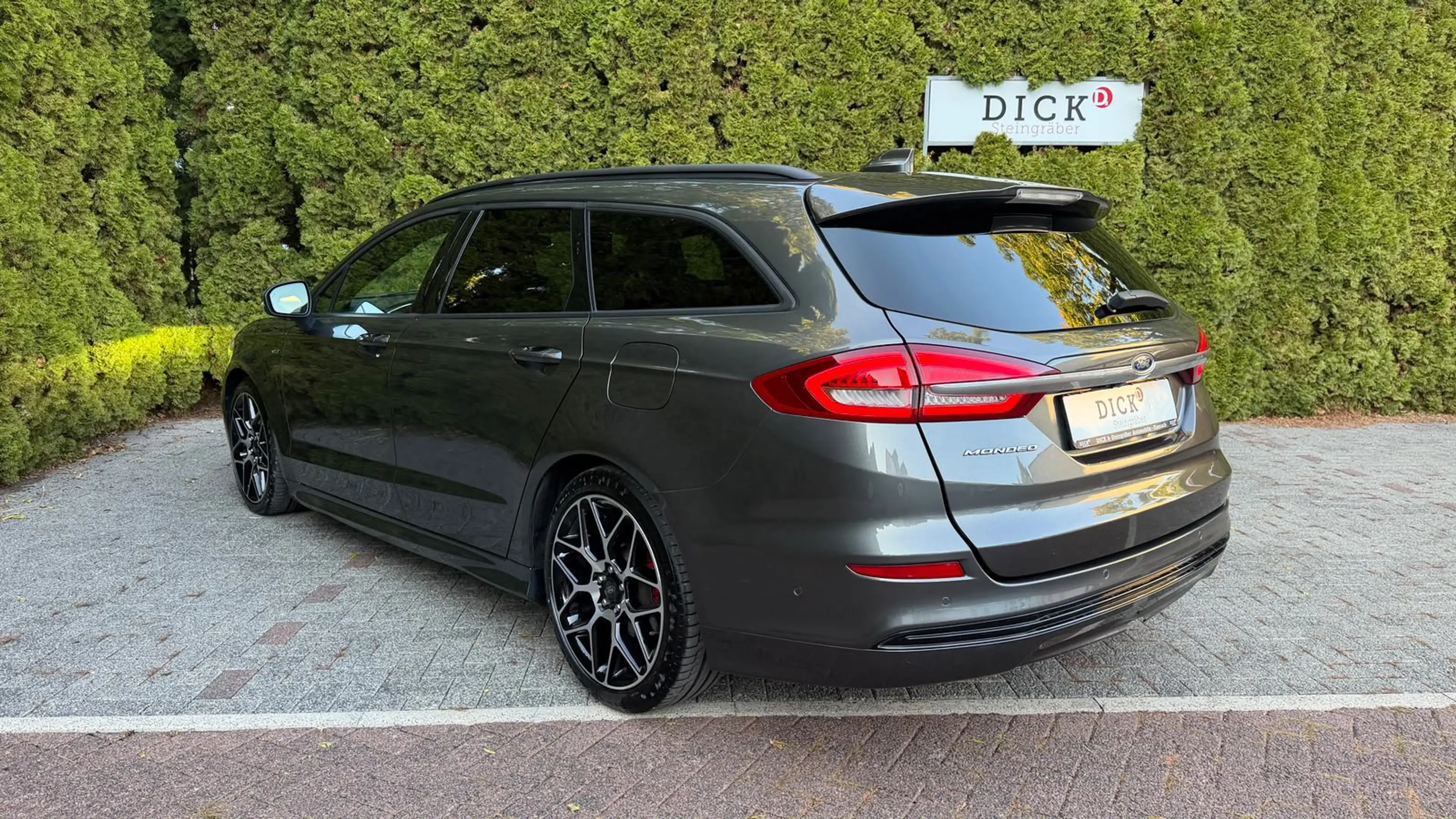 Ford Mondeo 2.0EB Aut. ST-Line LED+STHZ+KAM+AHK+PANO+ — photo 5